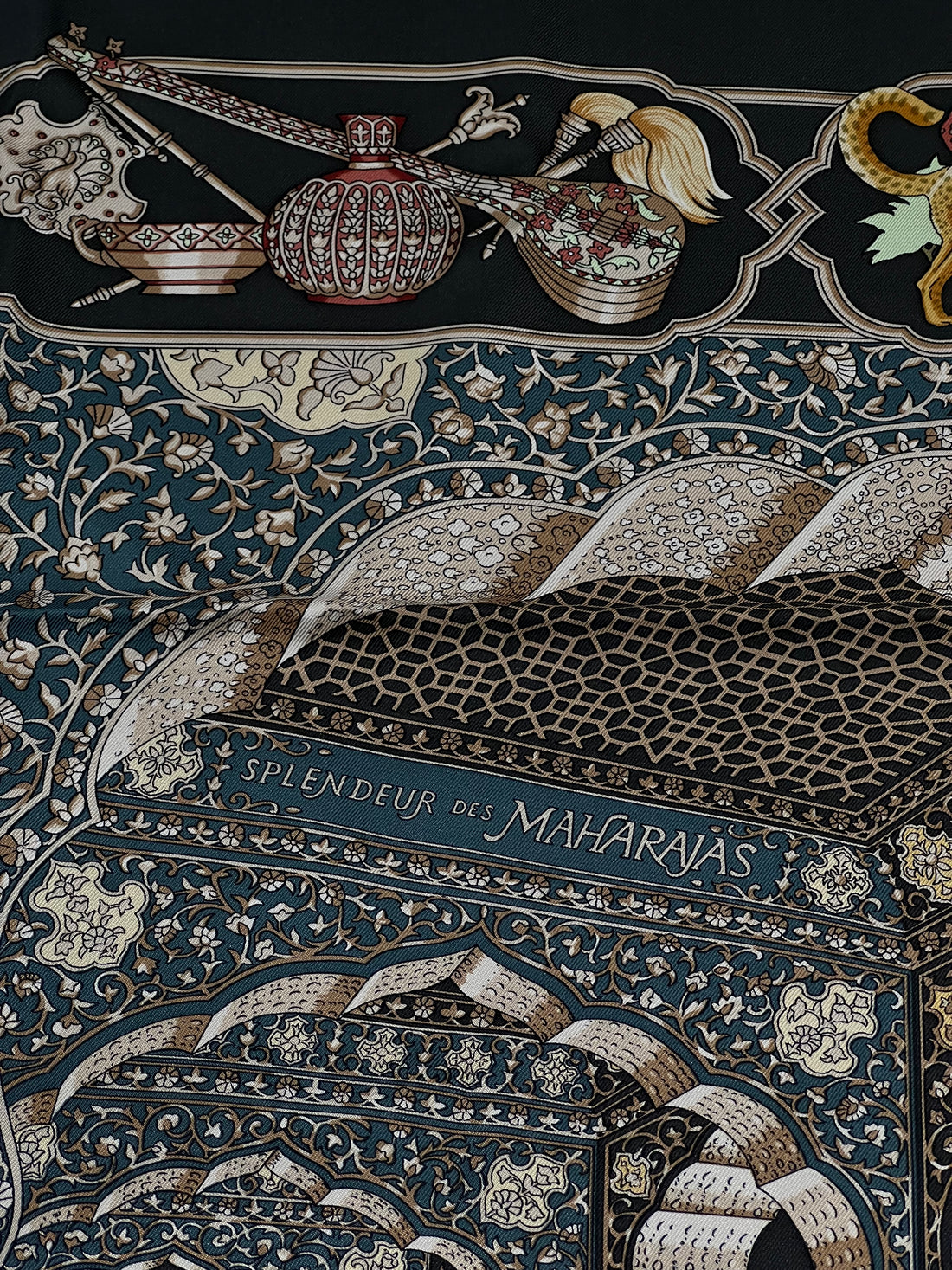 Hermès - Carré 90 "Art des Steppes"