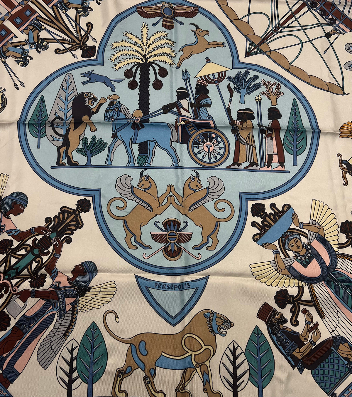 Hermès - Carré 90 "Persepolis"