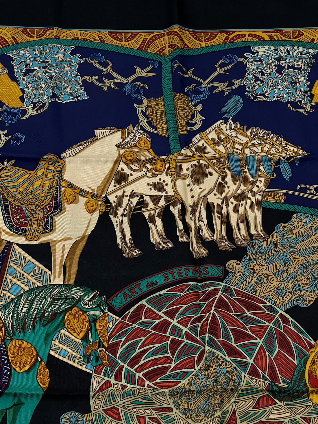 Hermès - Carré 90 "Art des Steppes"