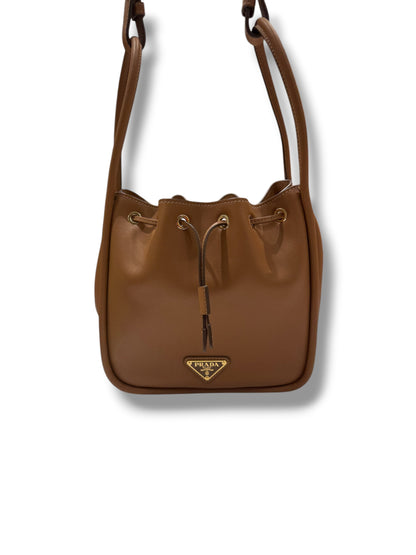 Prada - Sac seau Darling Camel