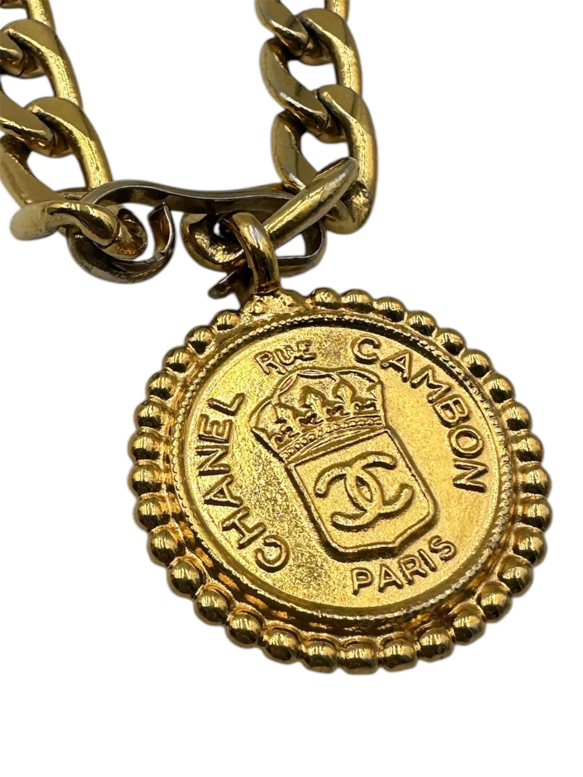 Chanel - Medaglione Girocollo CC dorato