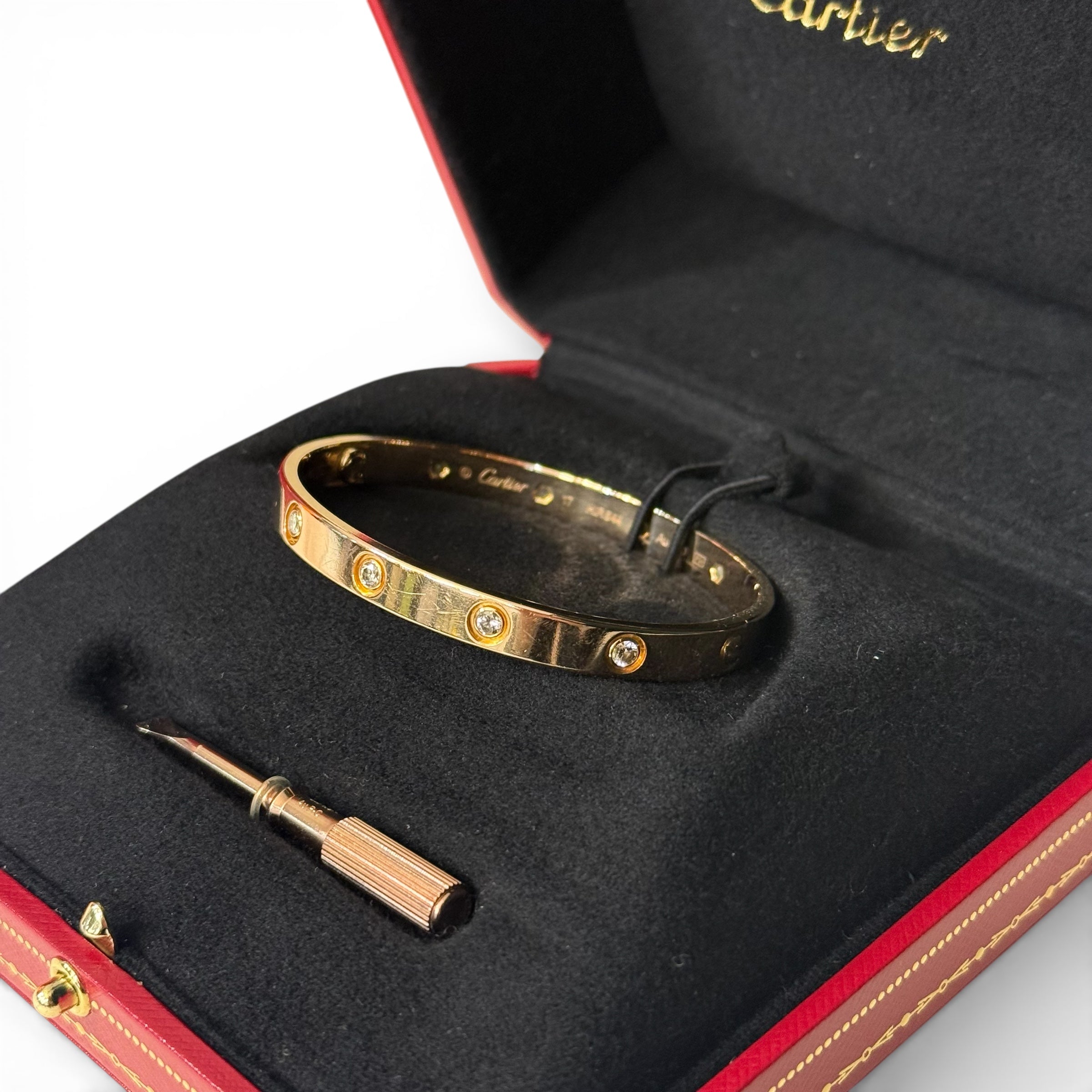 Cartier - Bracelet LOVE T.17 10 diamants