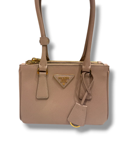 Prada - Sac Galleria Top Handle PM Beige