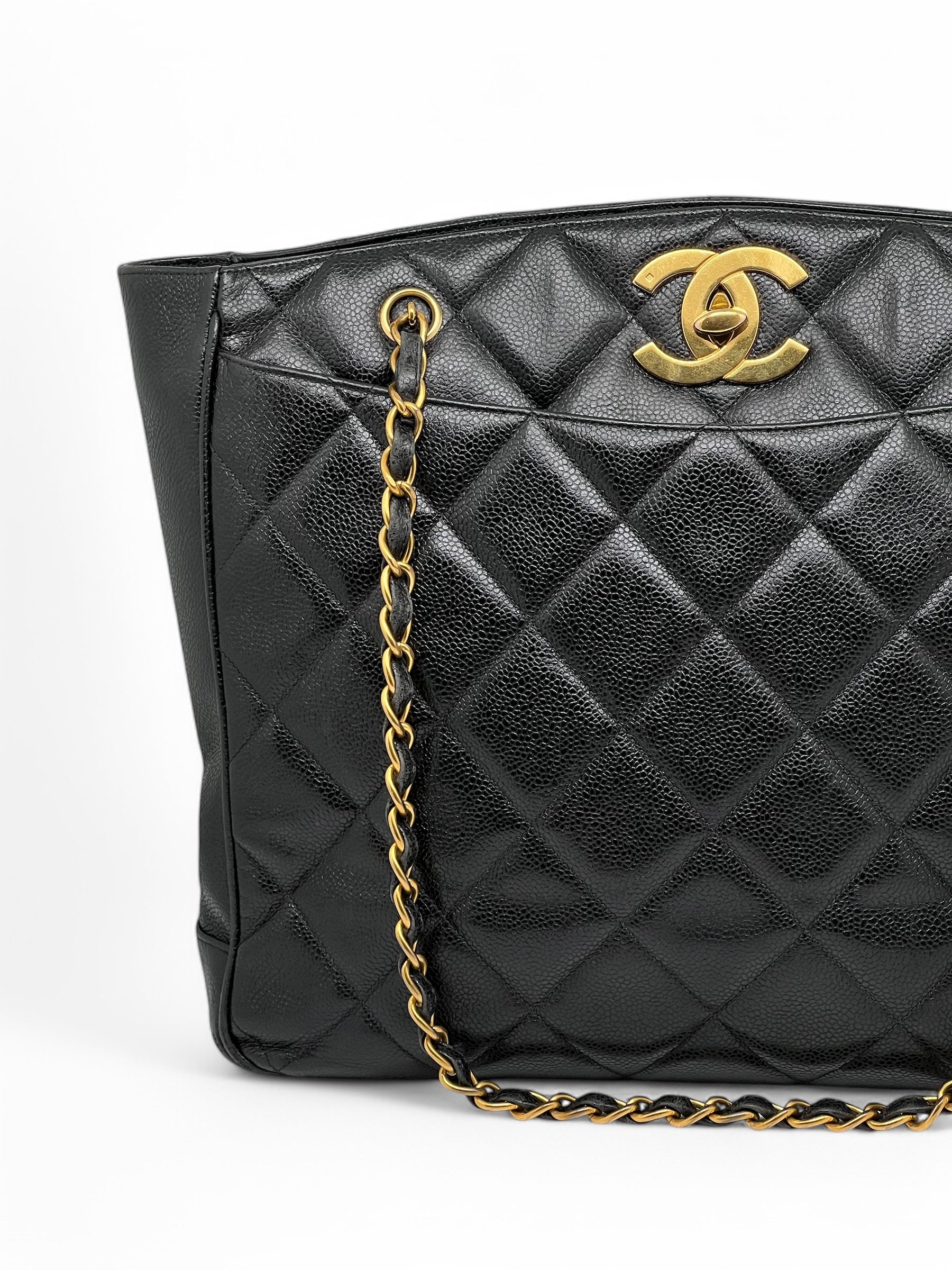 Chanel - Sac matelassé cuir caviar