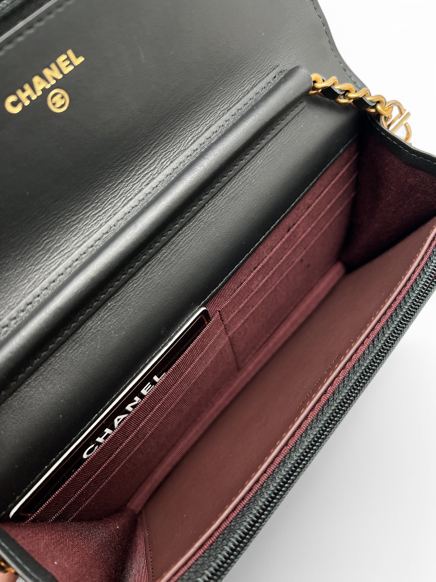 Chanel - Sac Wallet On Chain 2.55