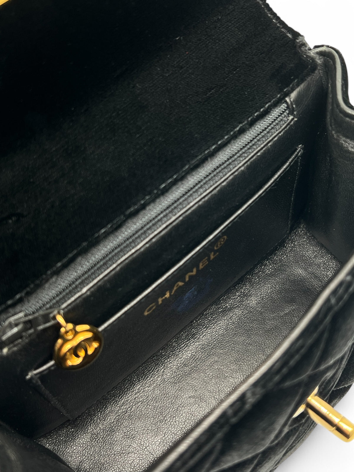 Chanel - Borsa a patta in velluto