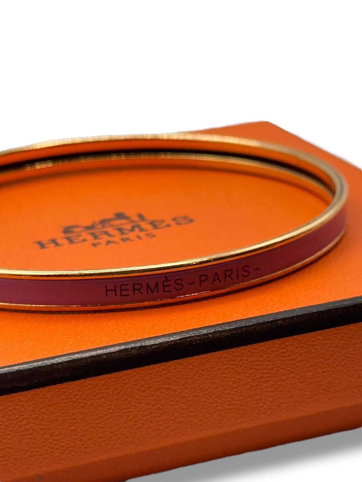 Hermès - Bracelet Extra fin «Hermès Paris» rose cendre T70