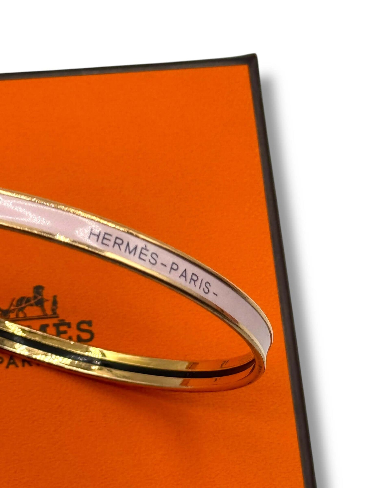 Hermès - Bracelet extra fin « Hermès Paris » Rose Candeur T70