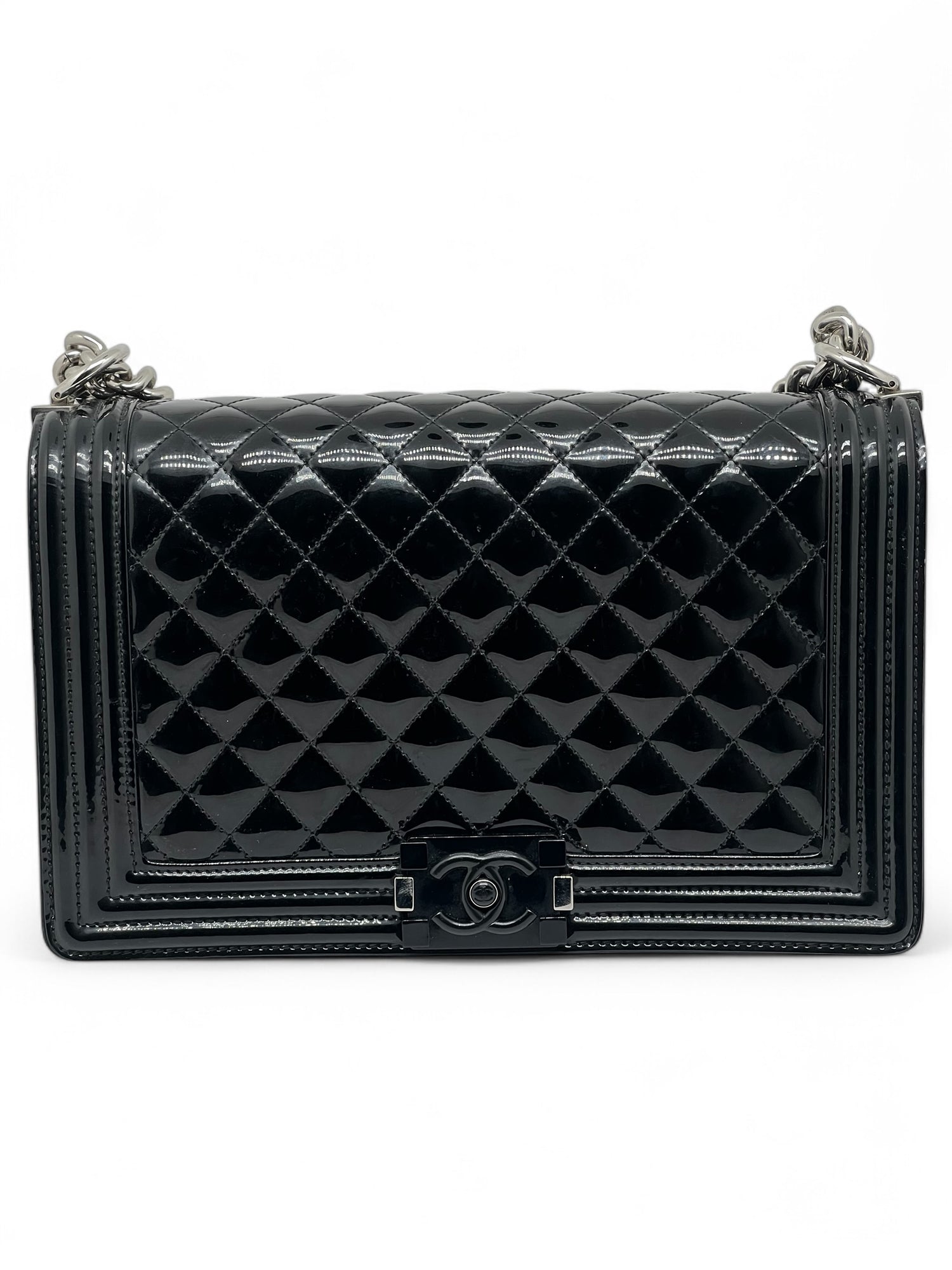 Chanel - Sac Boy Large en cuir verni