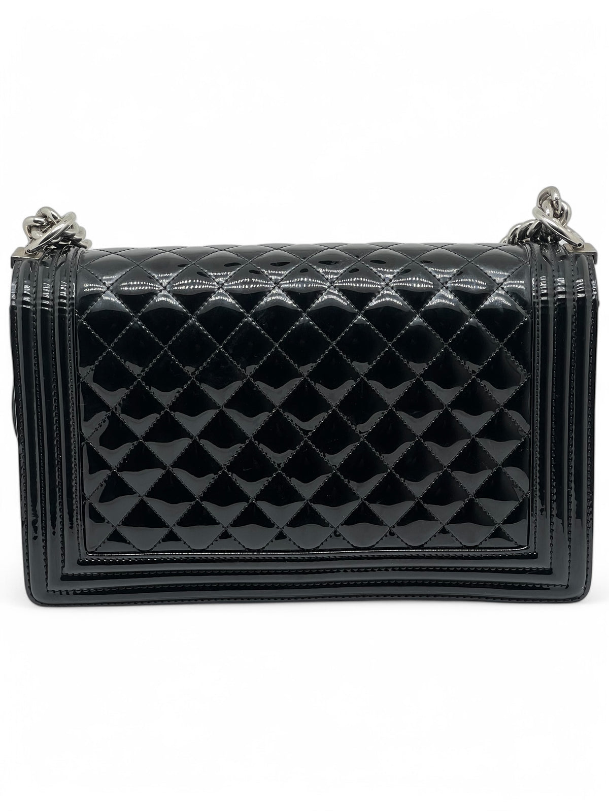 Chanel - Große Boy-Tasche aus lackiertem Leder