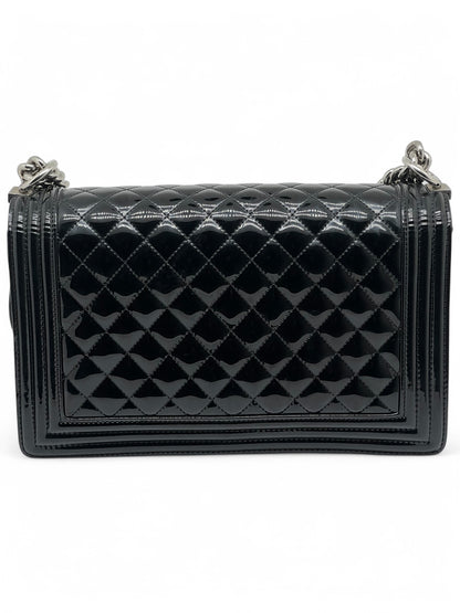 Chanel - Sac Boy Large en cuir verni