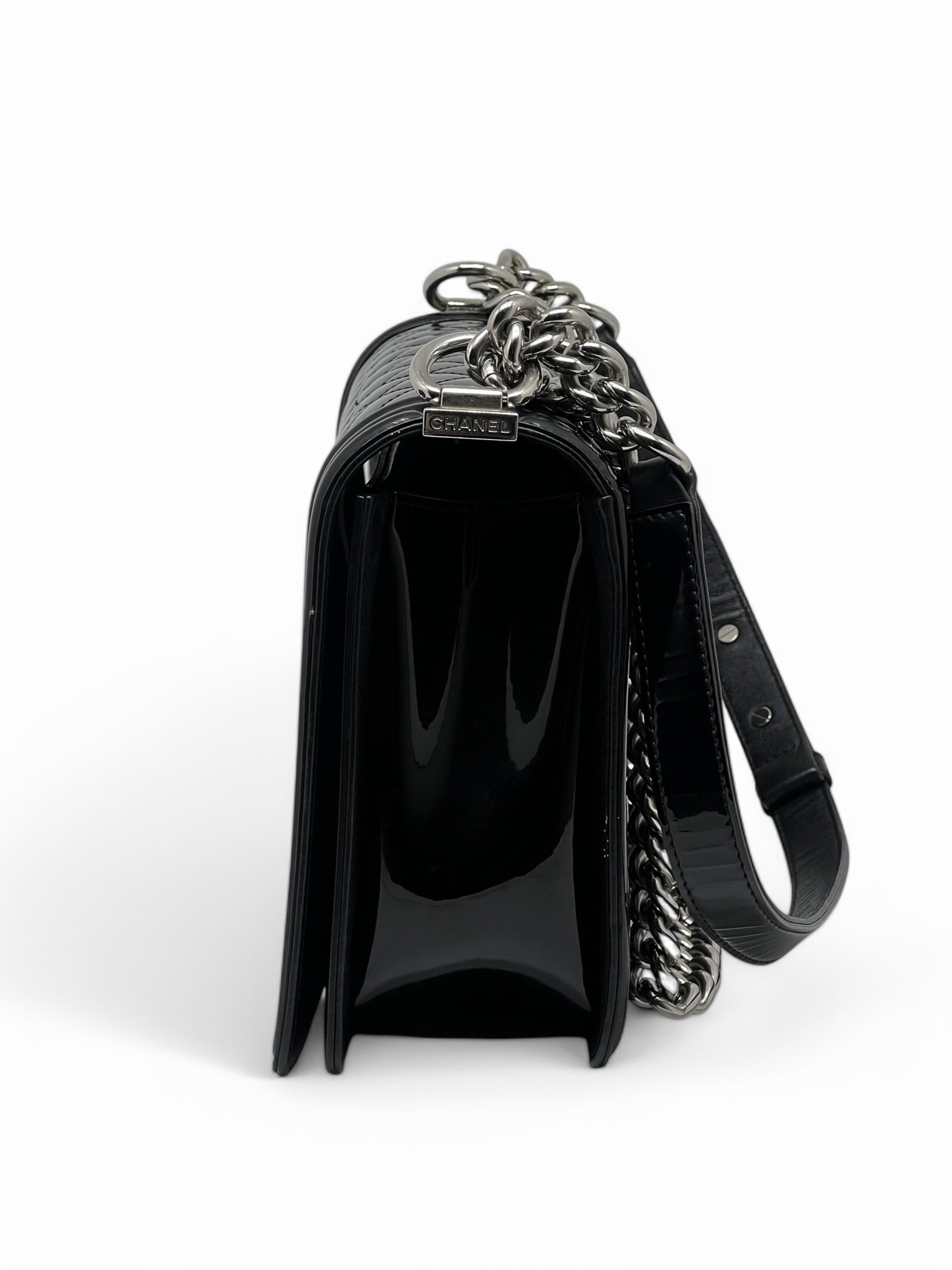Chanel - Sac Boy Large en cuir verni