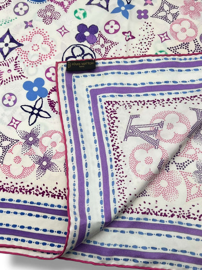 Louis Vuitton -  Foulard en soie