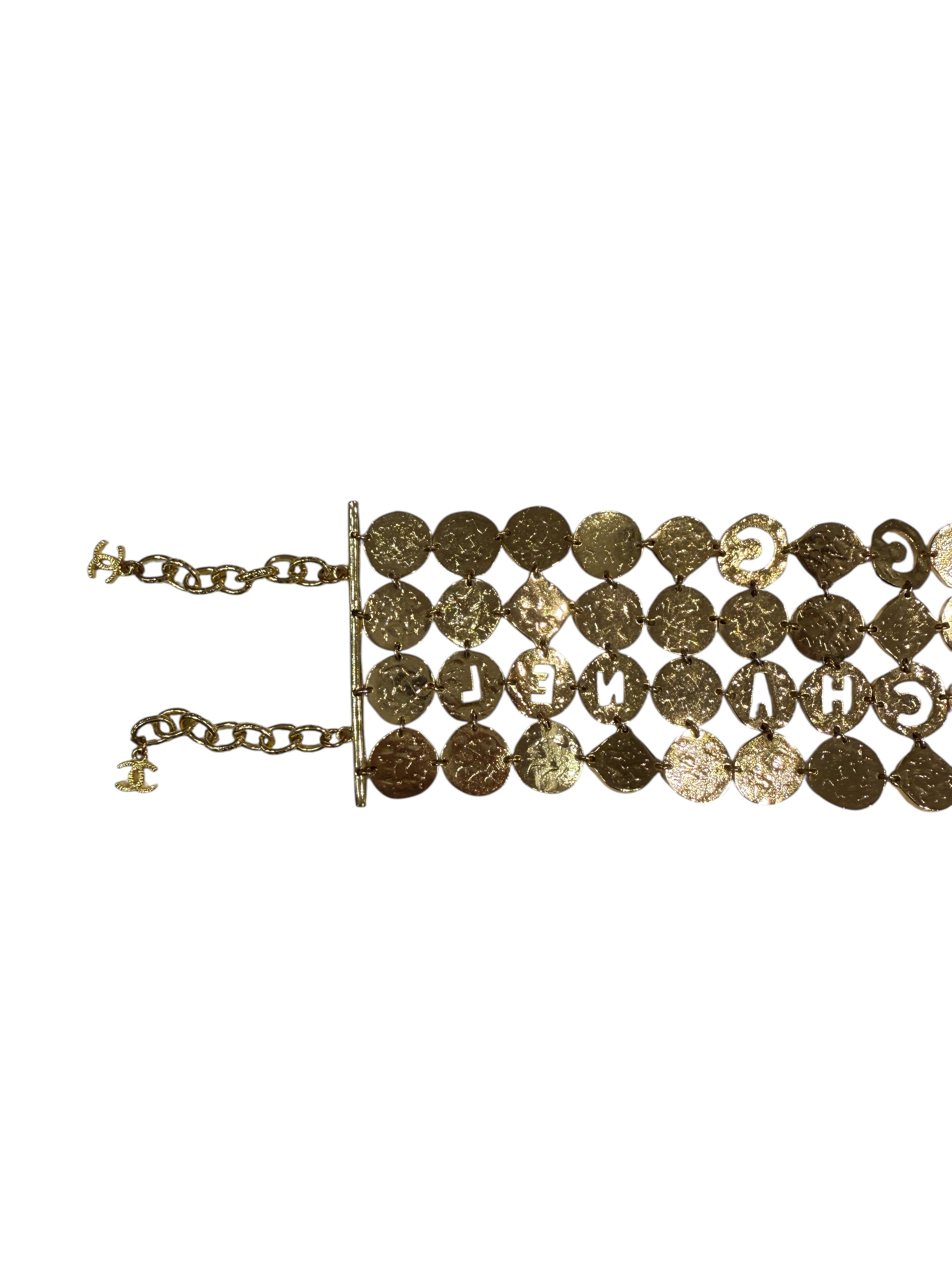Chanel - Bracelet Multirangs Médaillons | Les Folies d’Eugénie