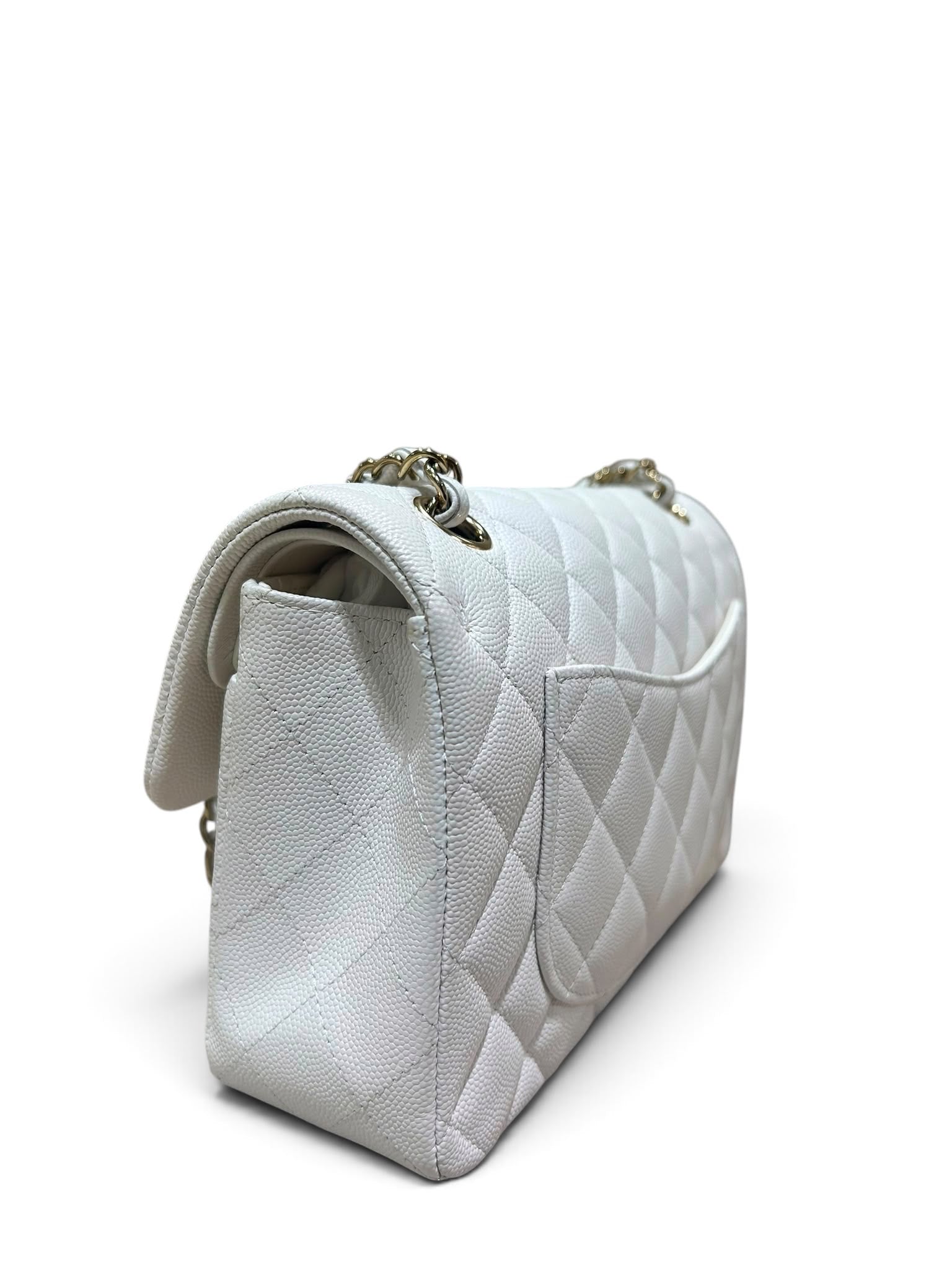 Chanel - Timeless Classique Blanc Caviar