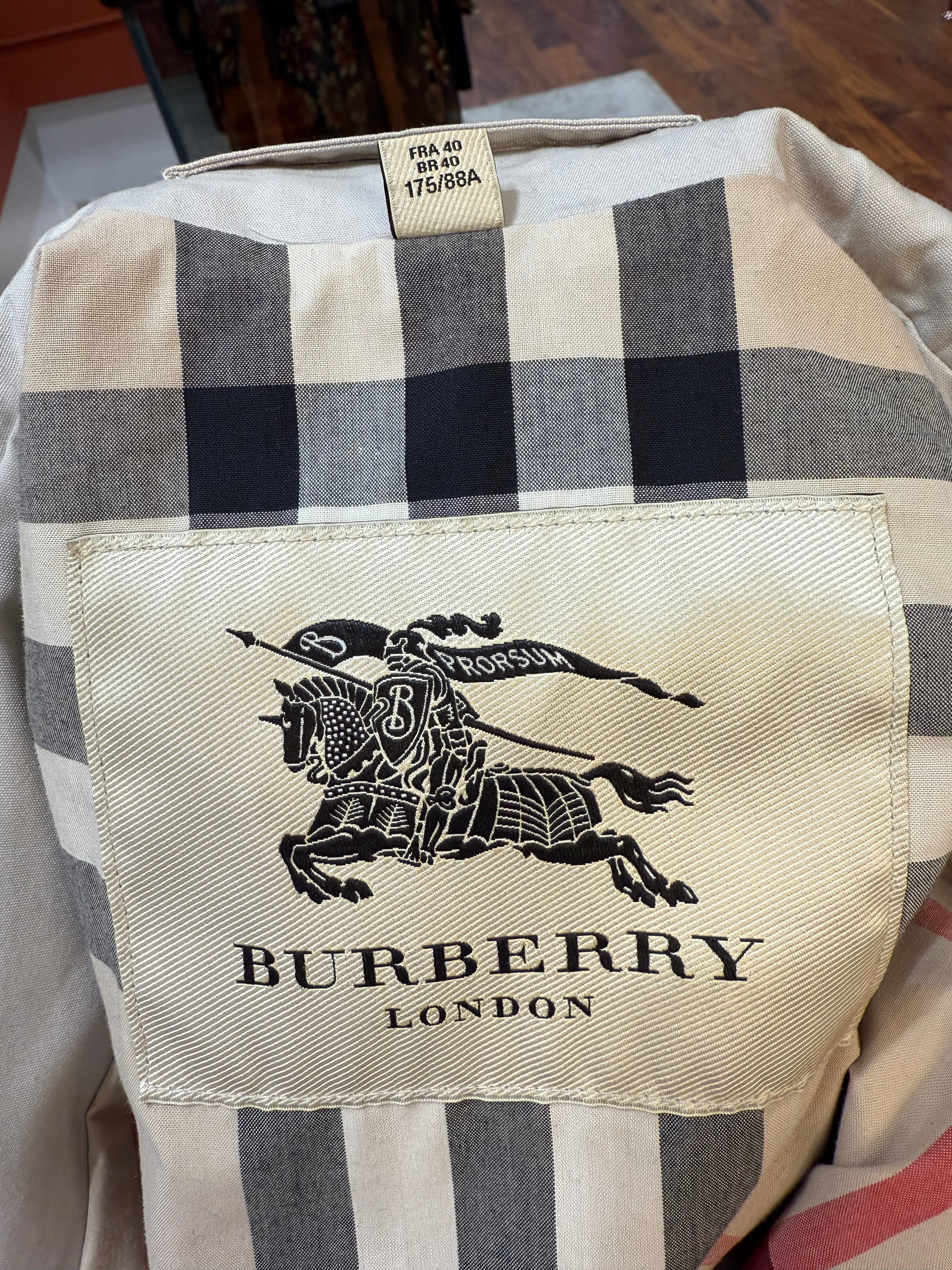 Burberry - Trenchcoat T40 (für 38)