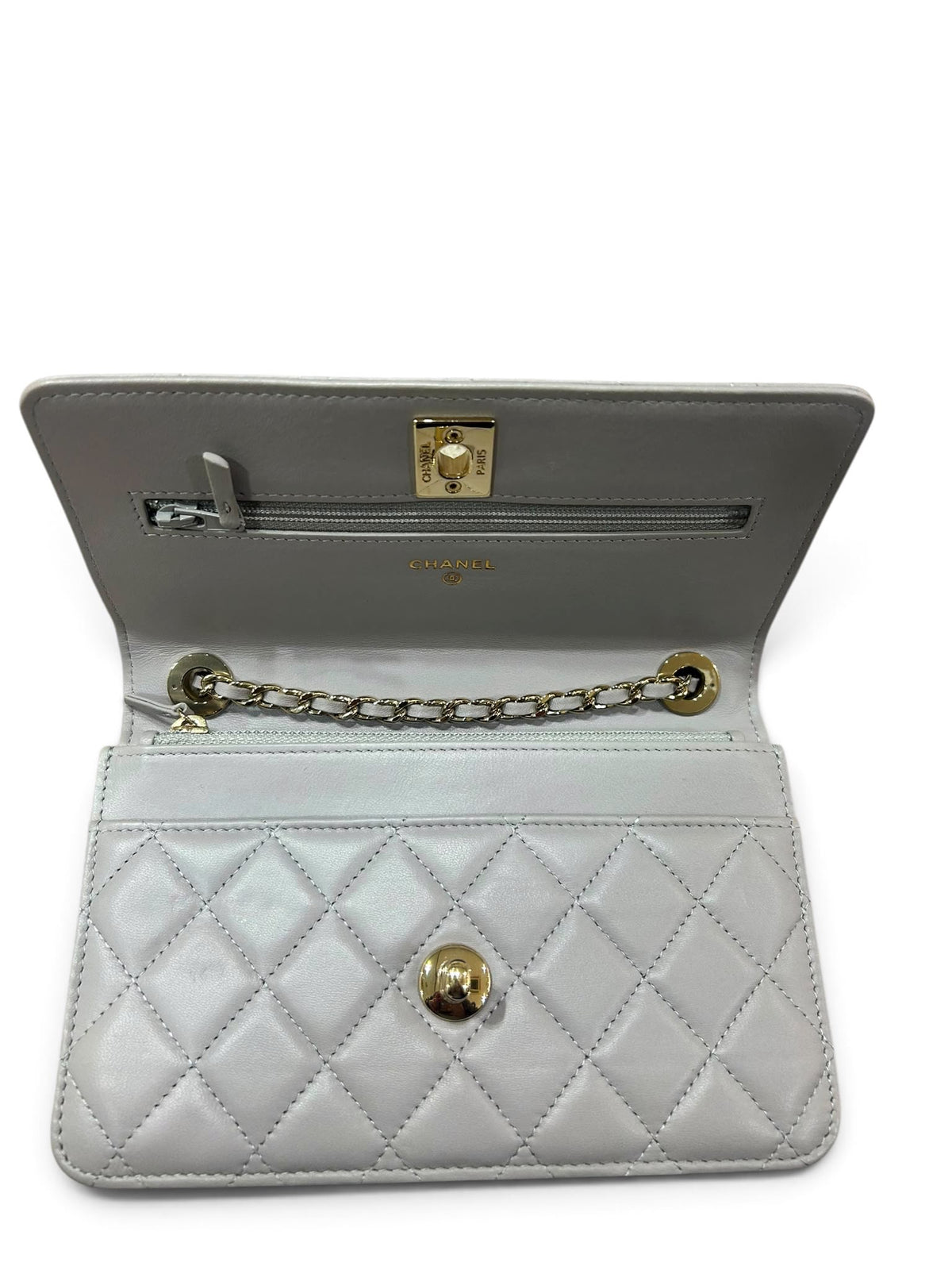 Chanel - Wallet on Chain with gold-tone plaque
