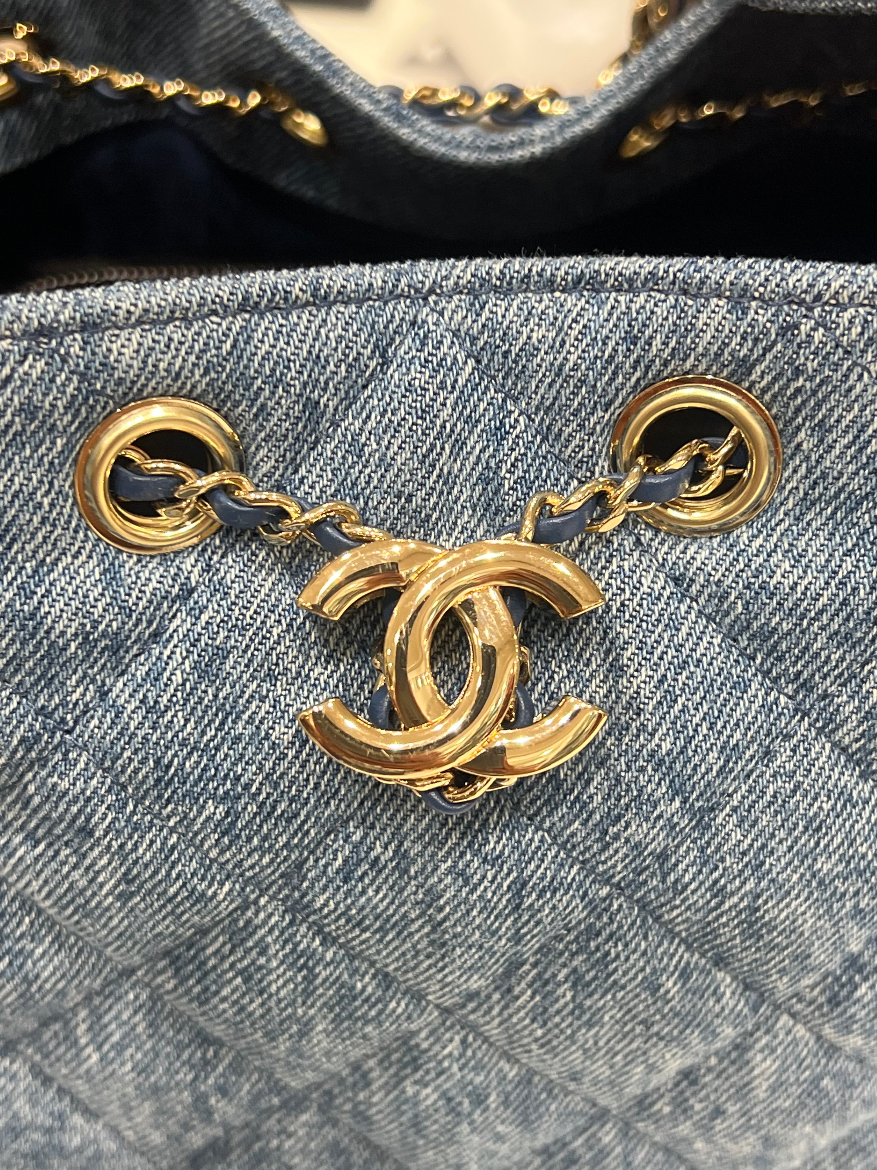 Chanel - sac 25 small denim