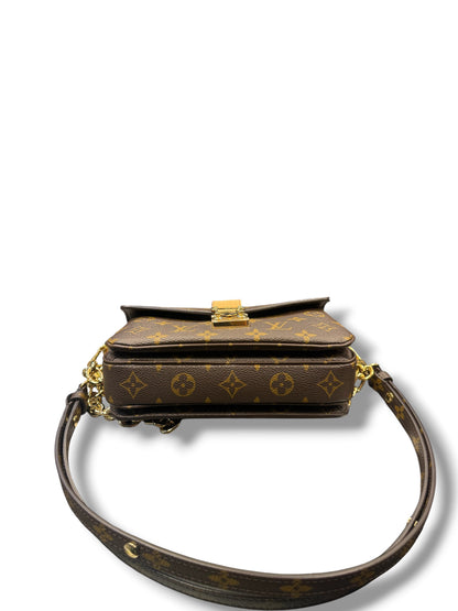 Louis Vuitton Sac pochette Métis East West monogramme