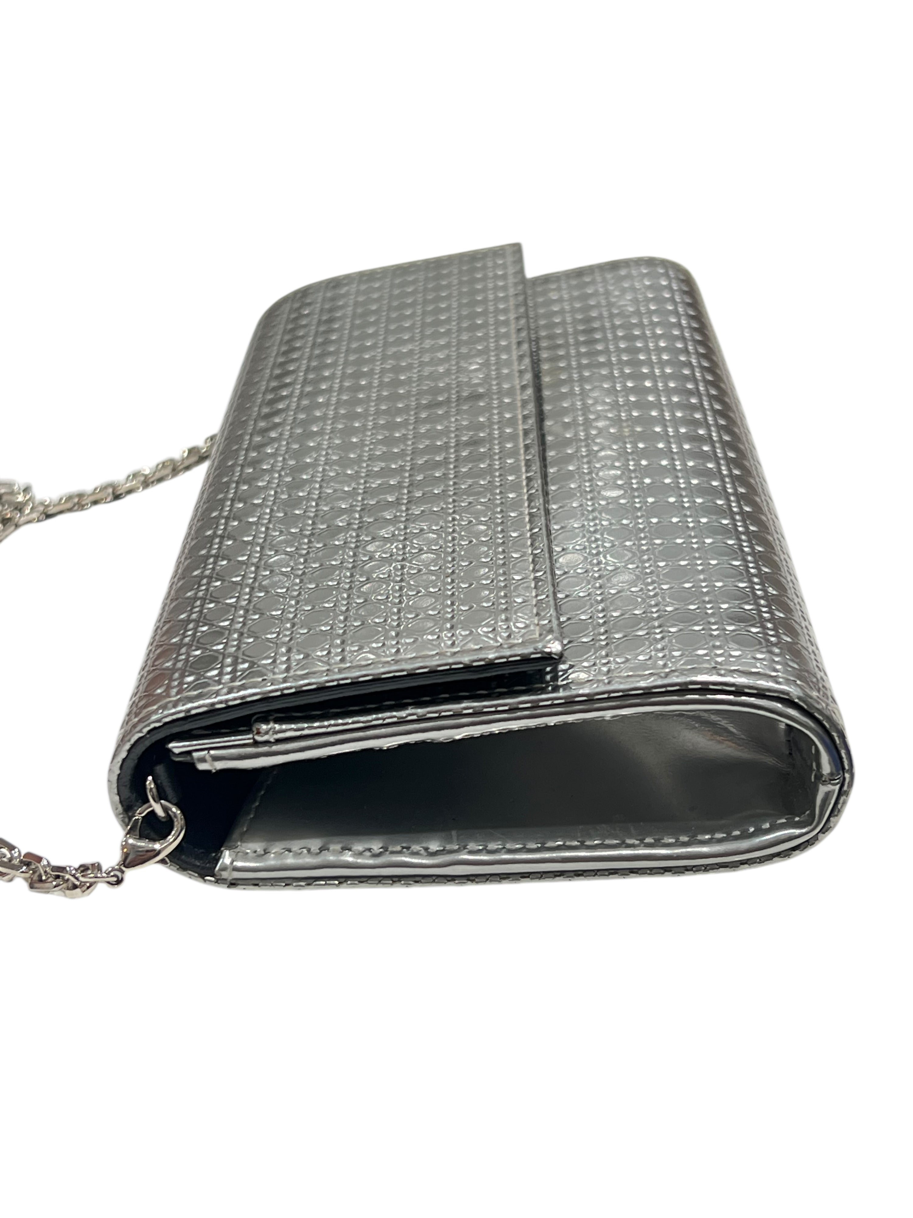 Dior - Sac wallet on chain microcannage argenté
