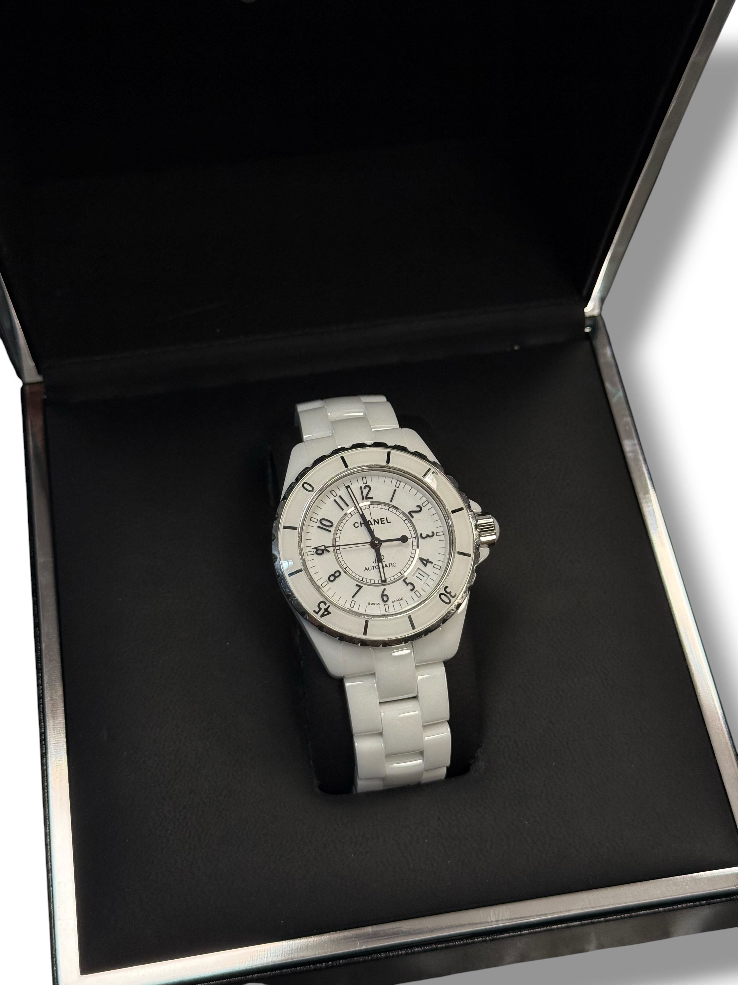 Chanel - Montre J12 Date 38mm Automatique céramique blanche