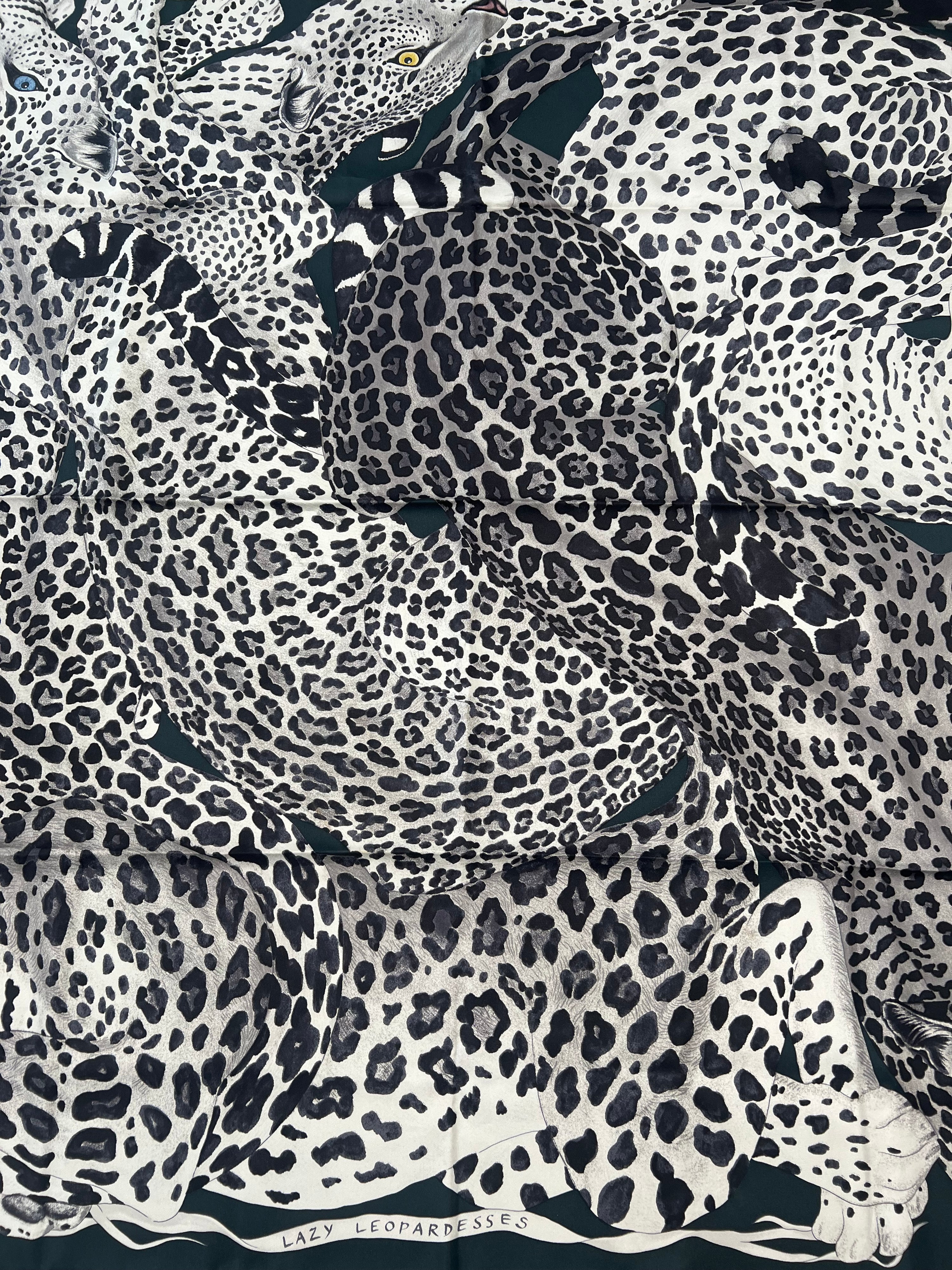 Hermès - Carré 90 « Faule Leopardinnen »