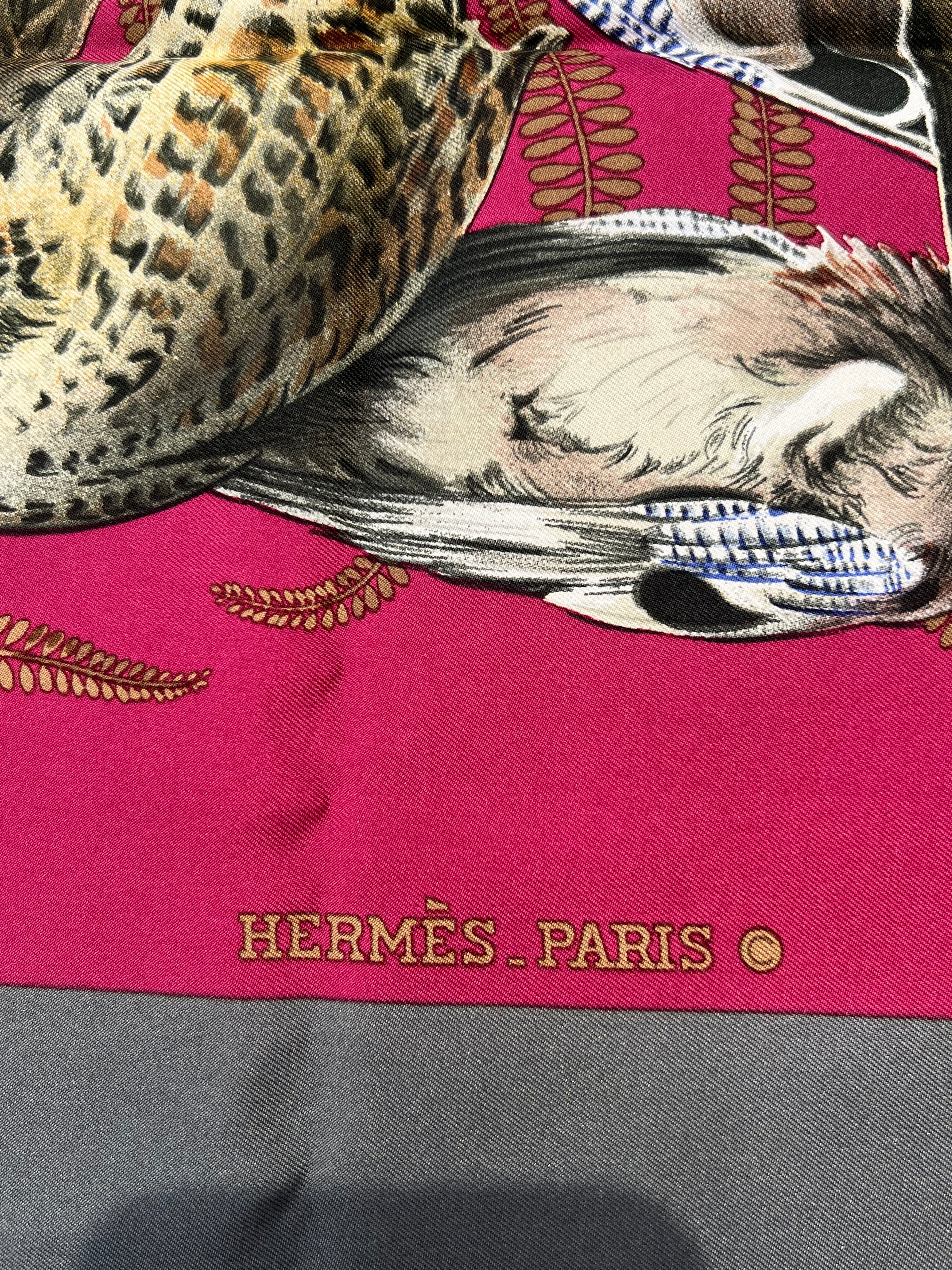 Hermès - Carré 90 « Wildtiere »