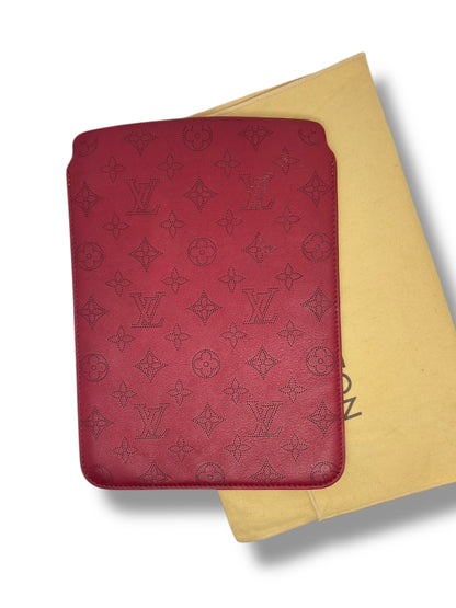 Louis Vuitton - Etui à Ipad Monogram empreinte grenat
