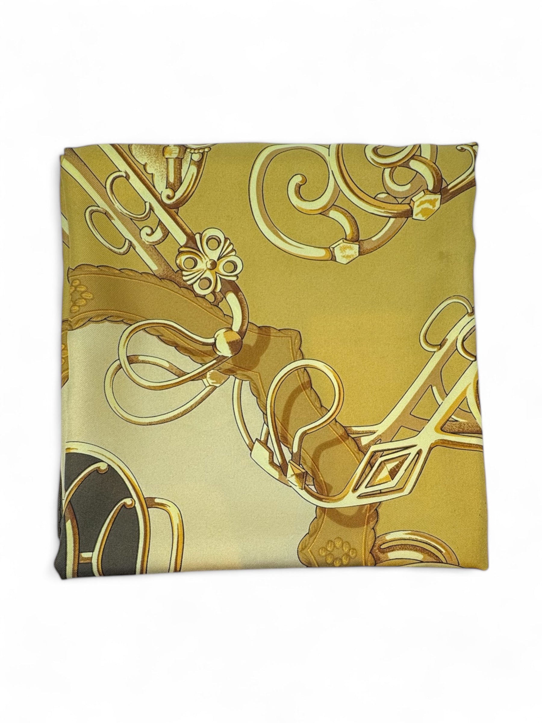 Hermès - Carré 90 aus goldenem Seide