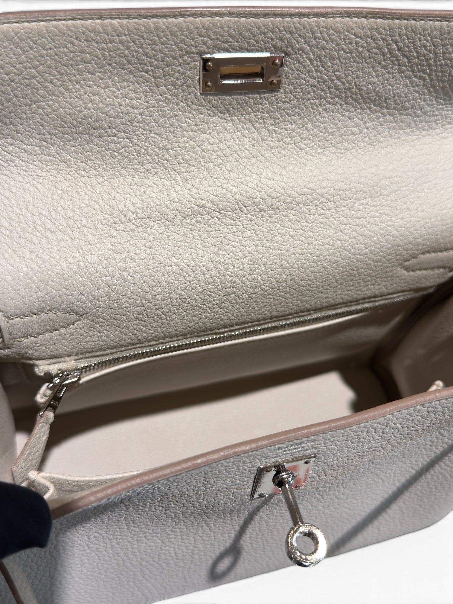 Hermès - Sac Kelly 25 Togo Béton