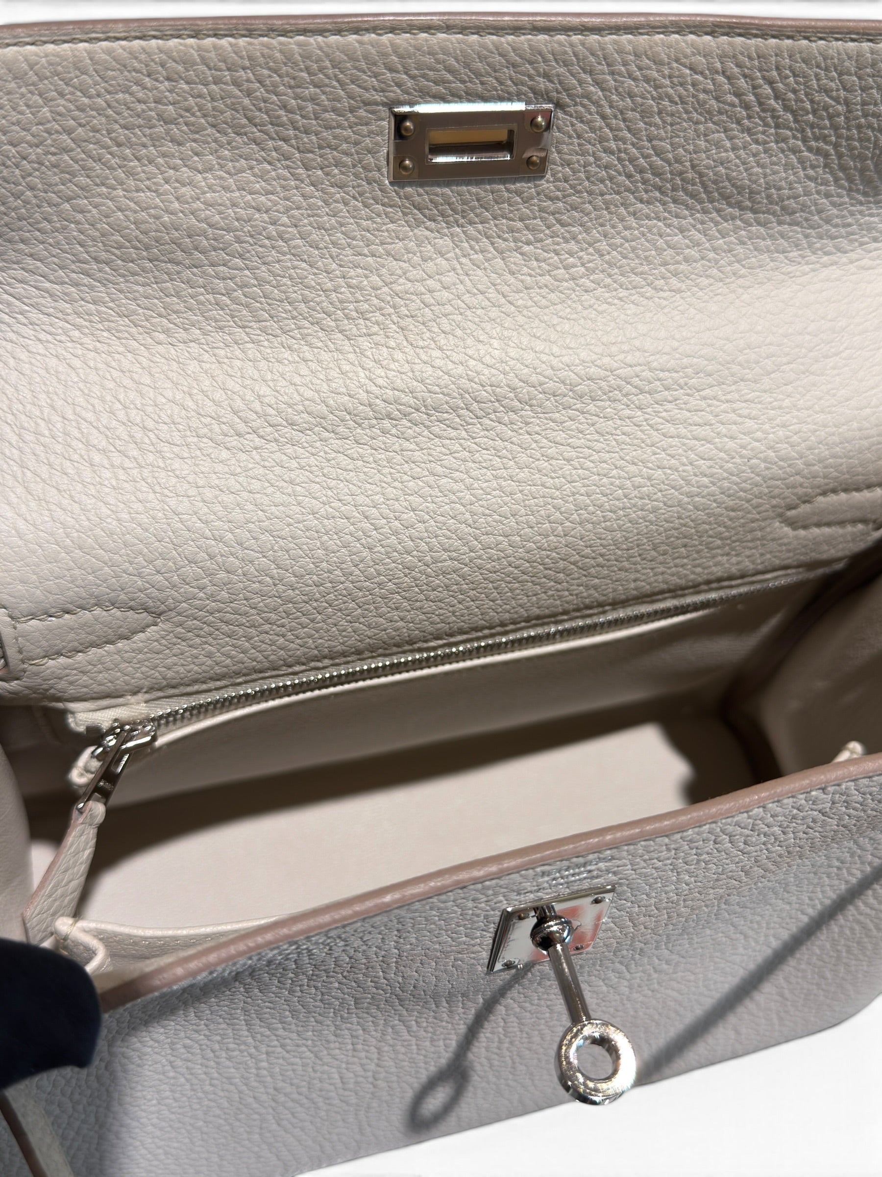 Hermès - Sac Kelly 25 Togo Béton
