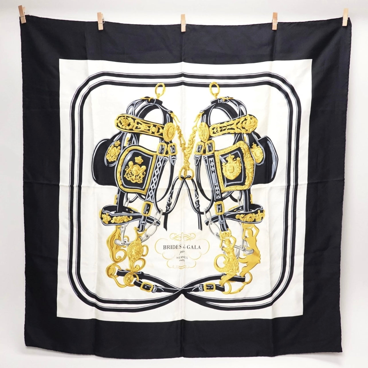 Hermès - Quadrat 90 „Festgeschirr“
