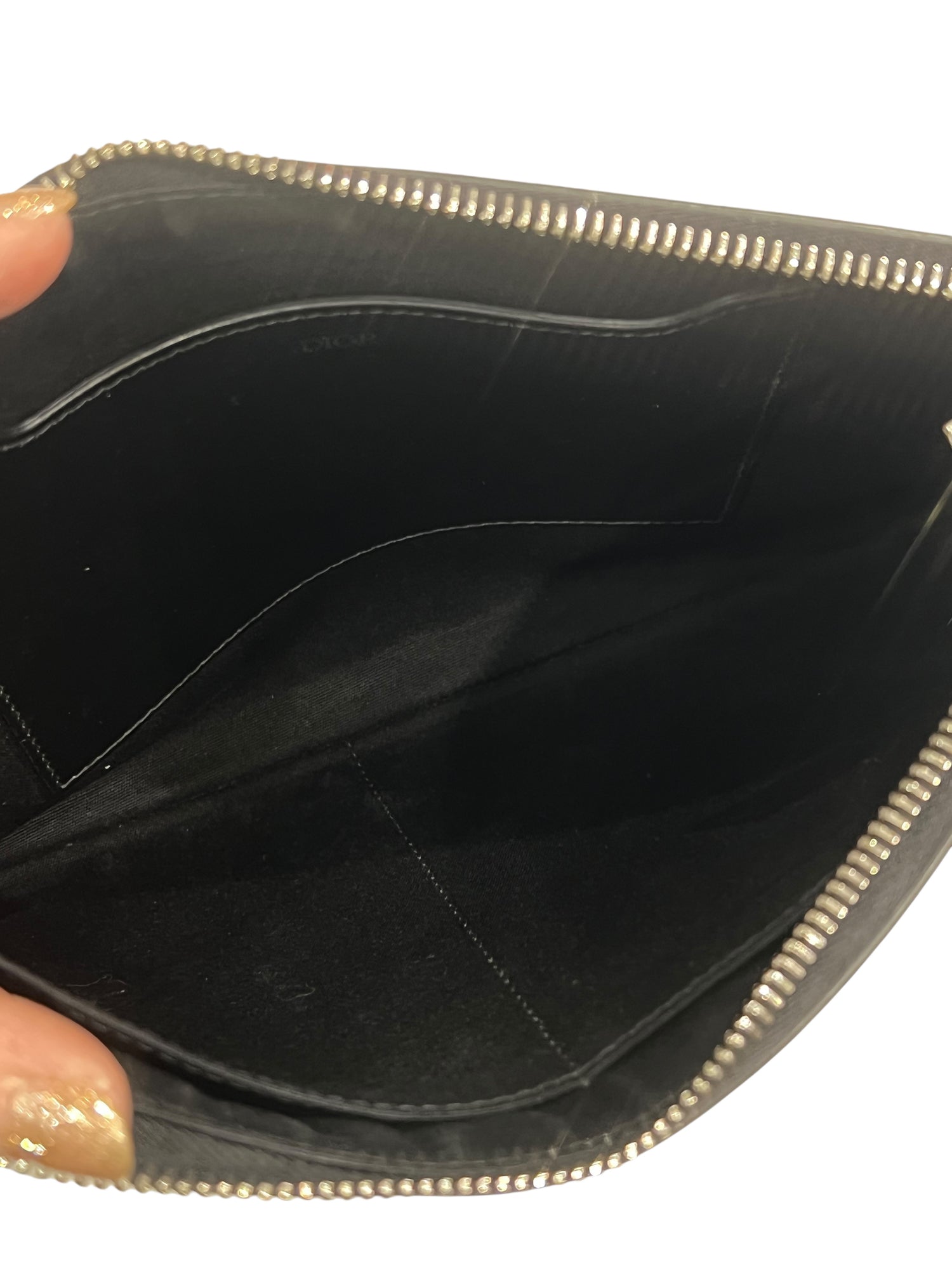 Dior - Pochette Cuir Noir Oblique | Les Folies d’Eugénie