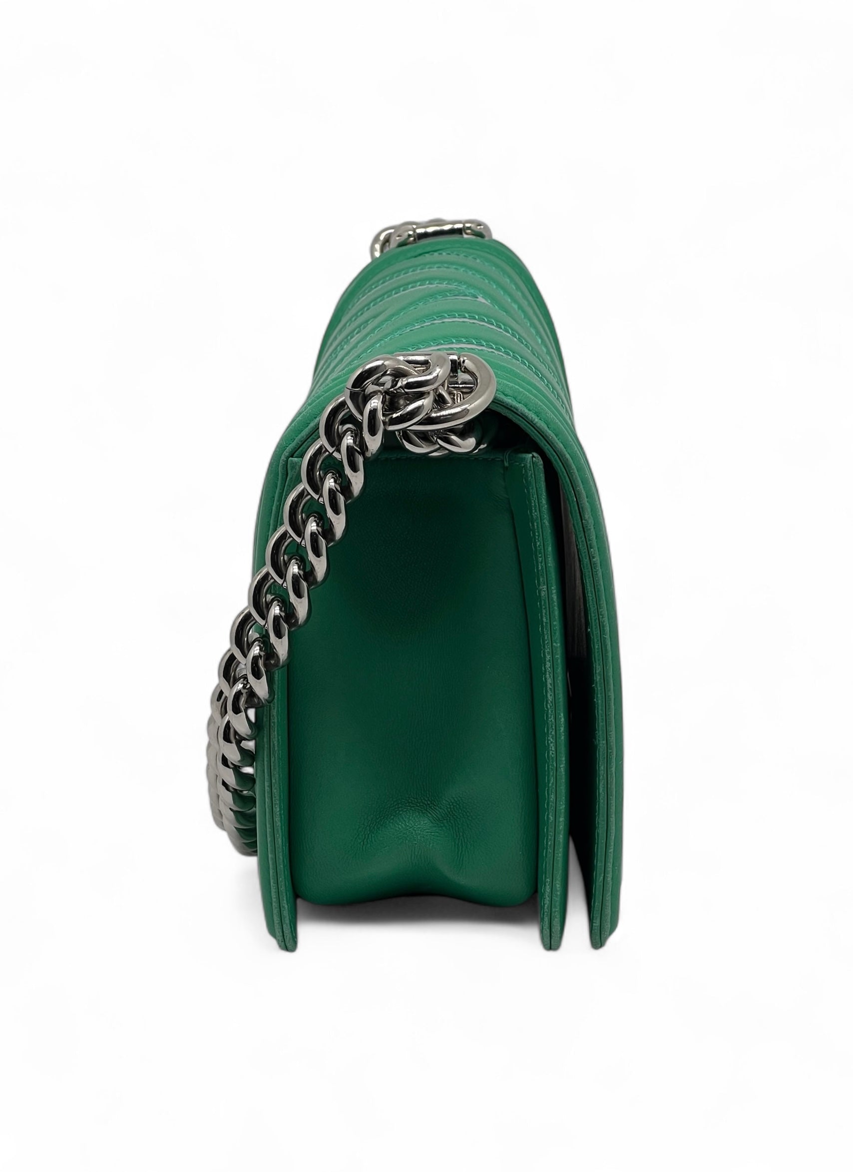 Chanel - Sac Boy vert édition limité