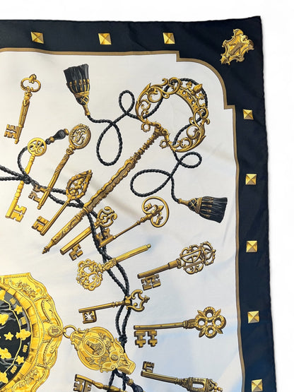 Hermès - Carré 90 « Les Clés » bleu et doré