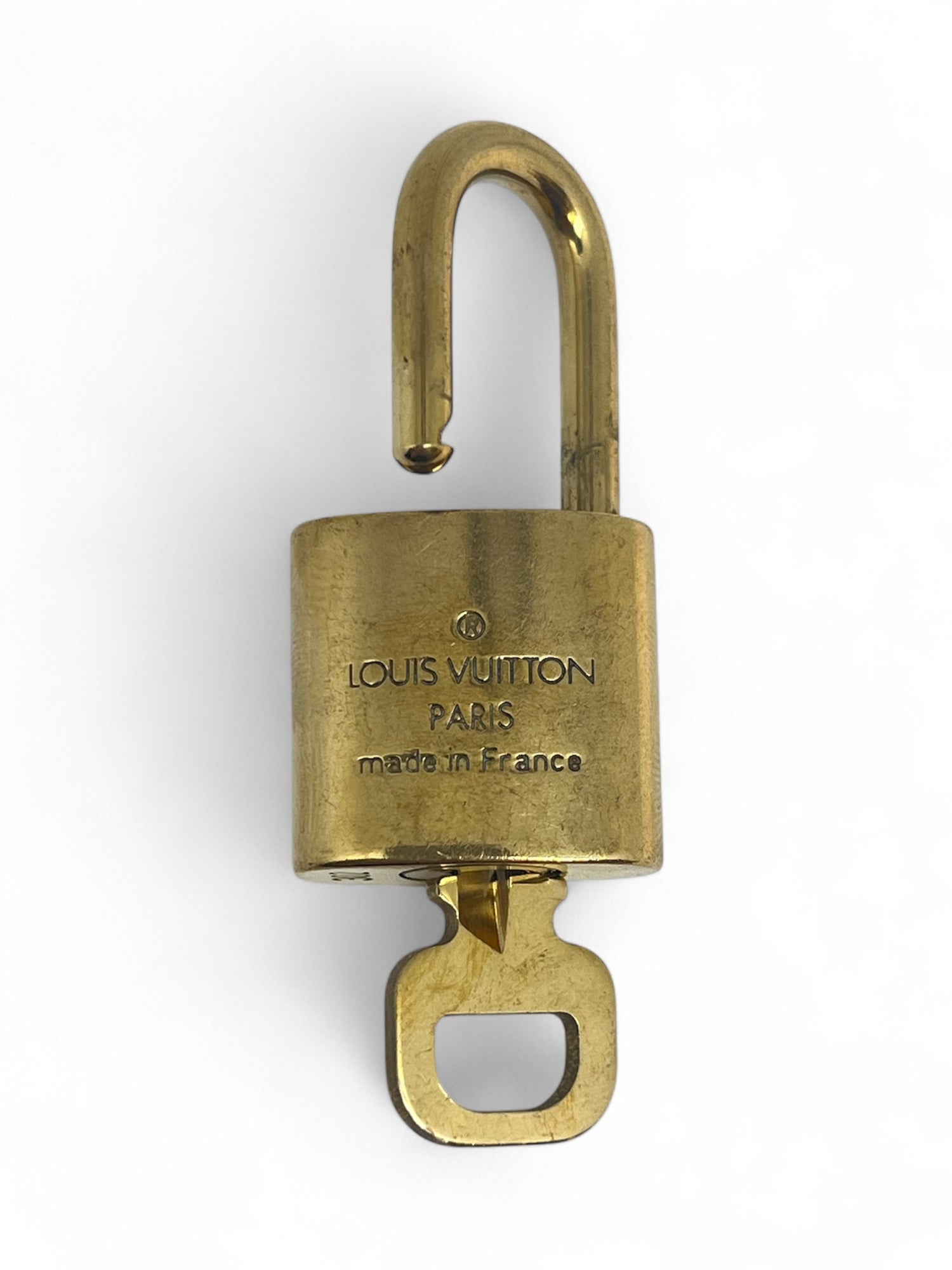 Louis Vuitton - LV padlock 302