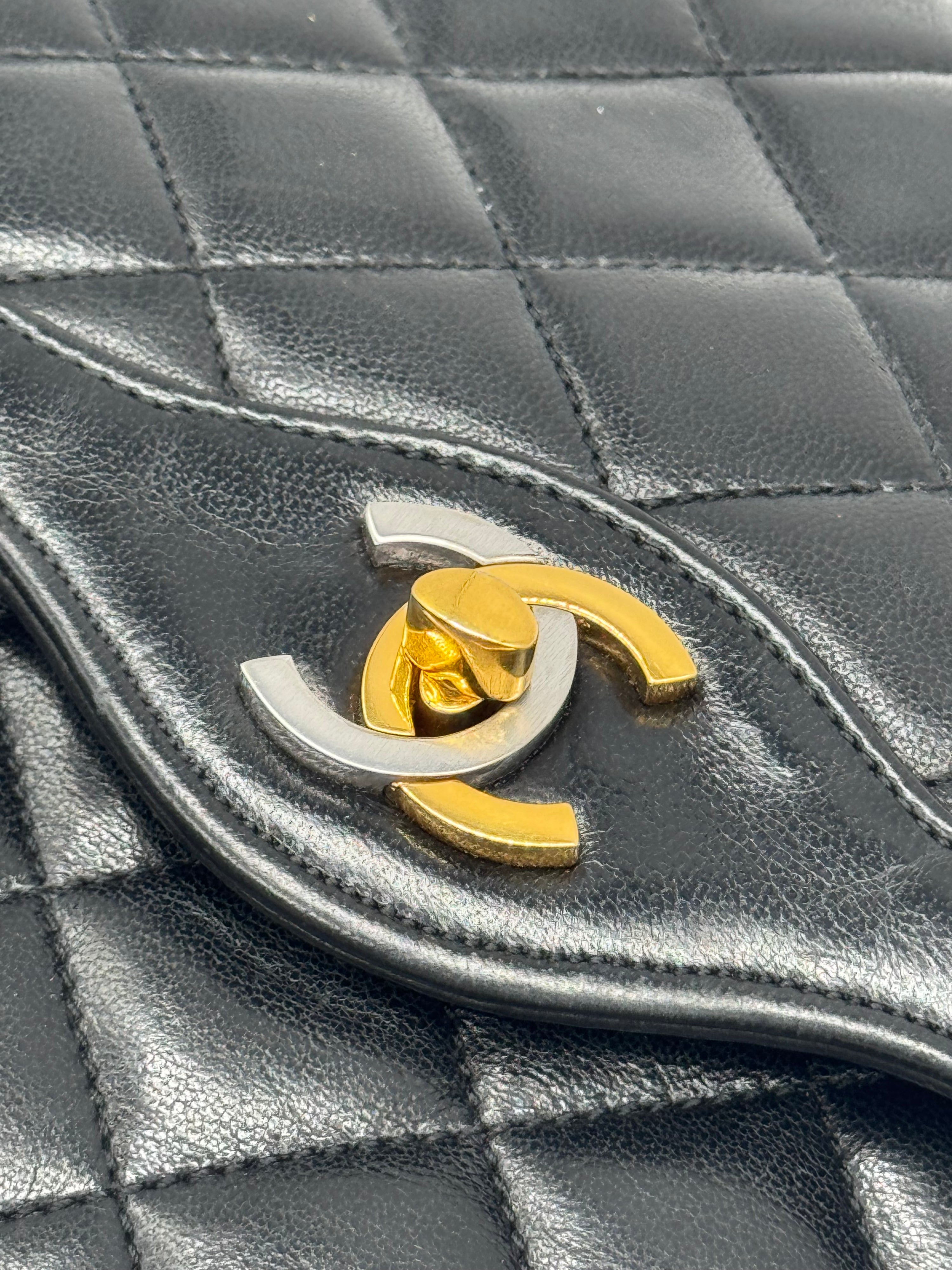 Chanel - Sac Diana fermoir bicolore limited edition