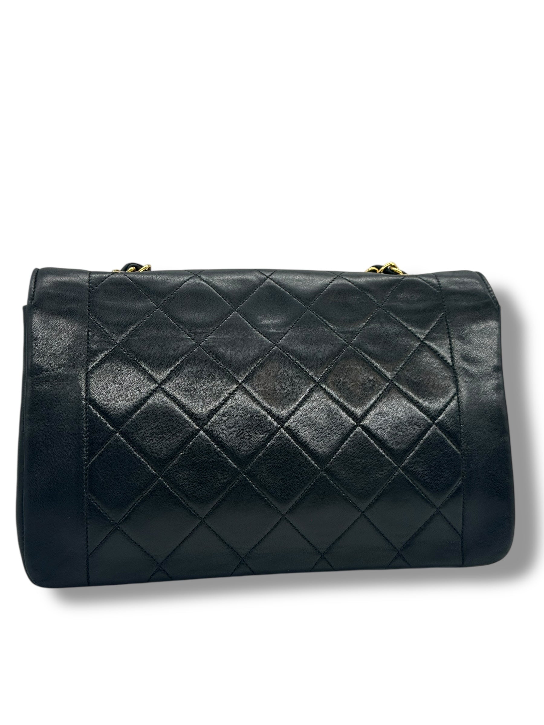 Chanel - Sac Diana noir