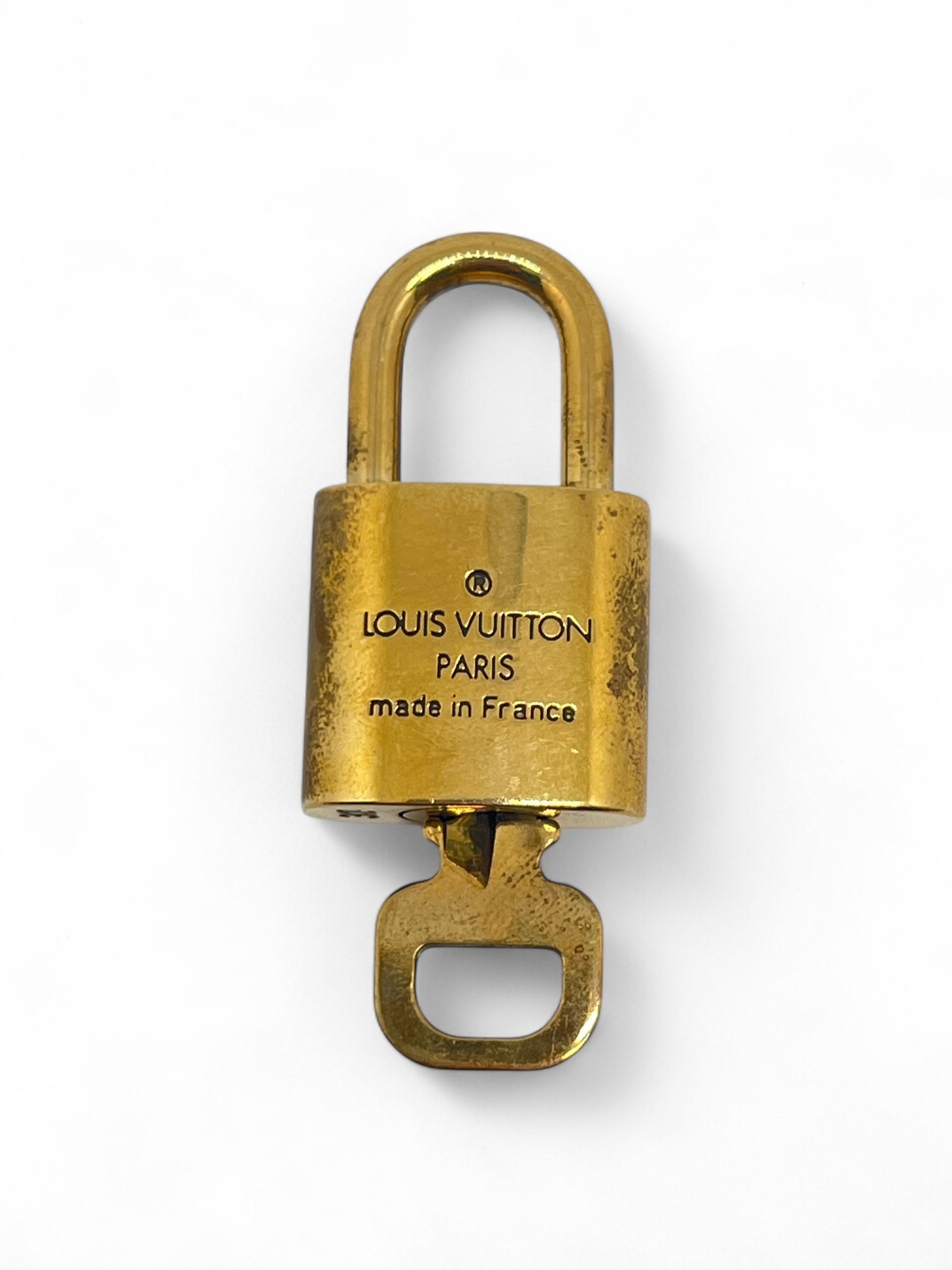 Louis Vuitton -  Cadenas LV 319