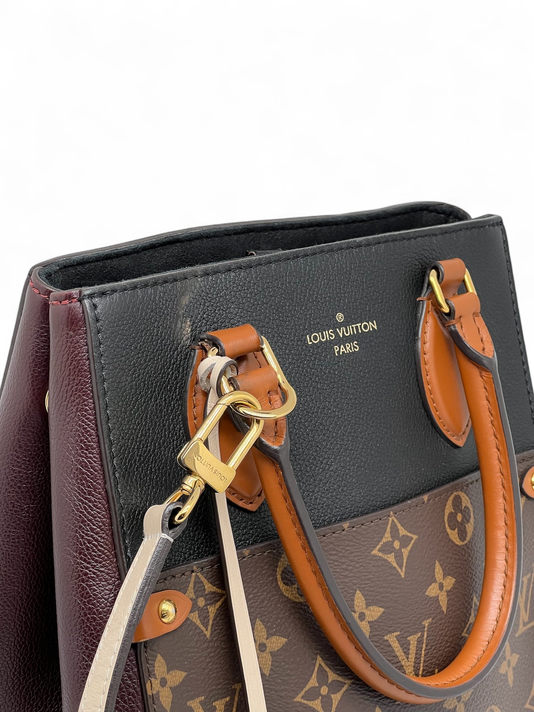 Louis Vuitton - Sac Fold Tote
