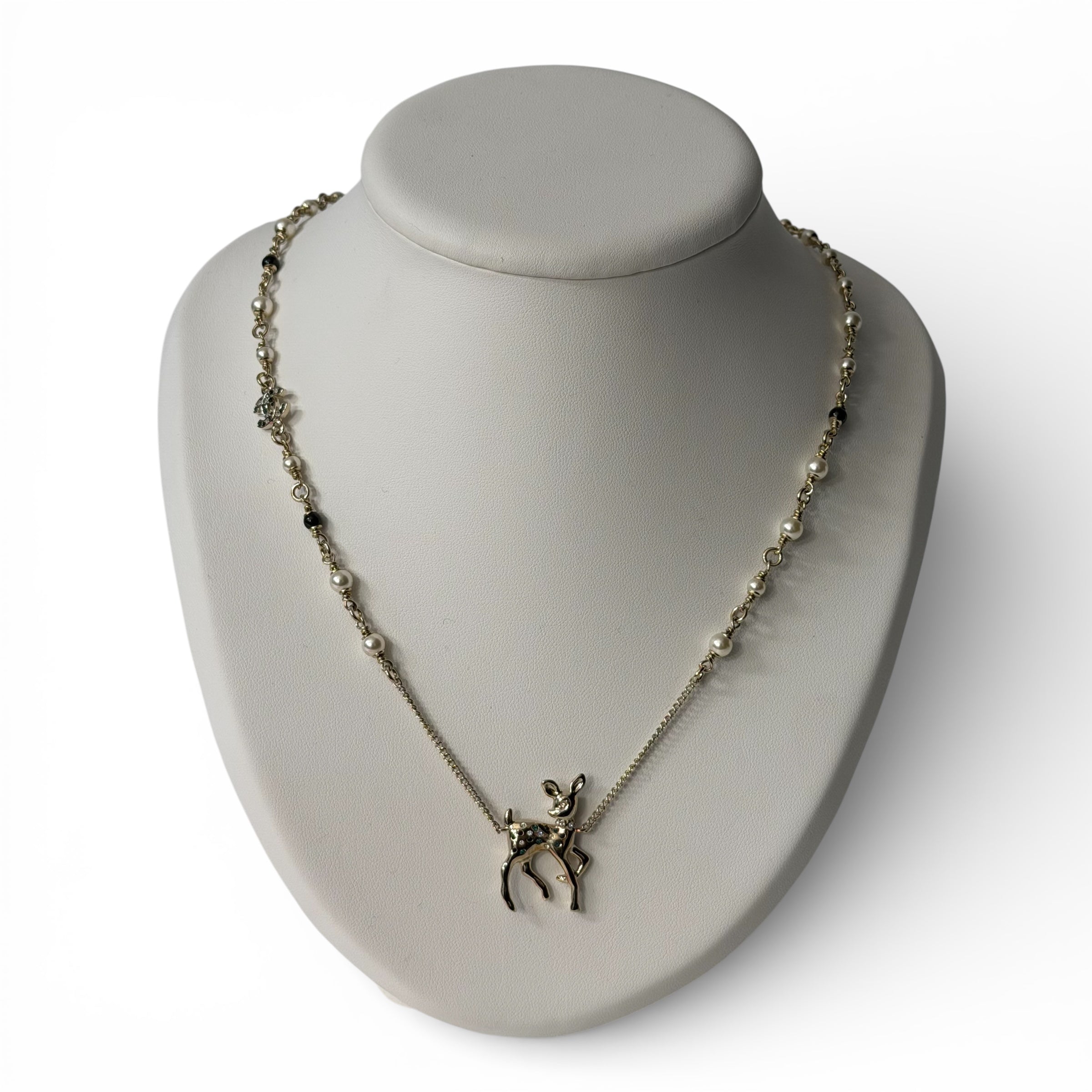 Chanel - Collier Bambi Perles | Les Folies d’Eugénie