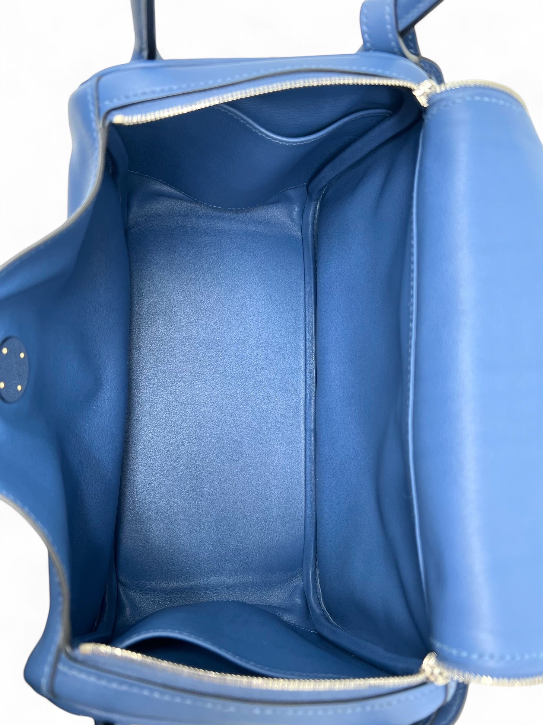 Hermès - Tasche Lindy 26 Saphirblau