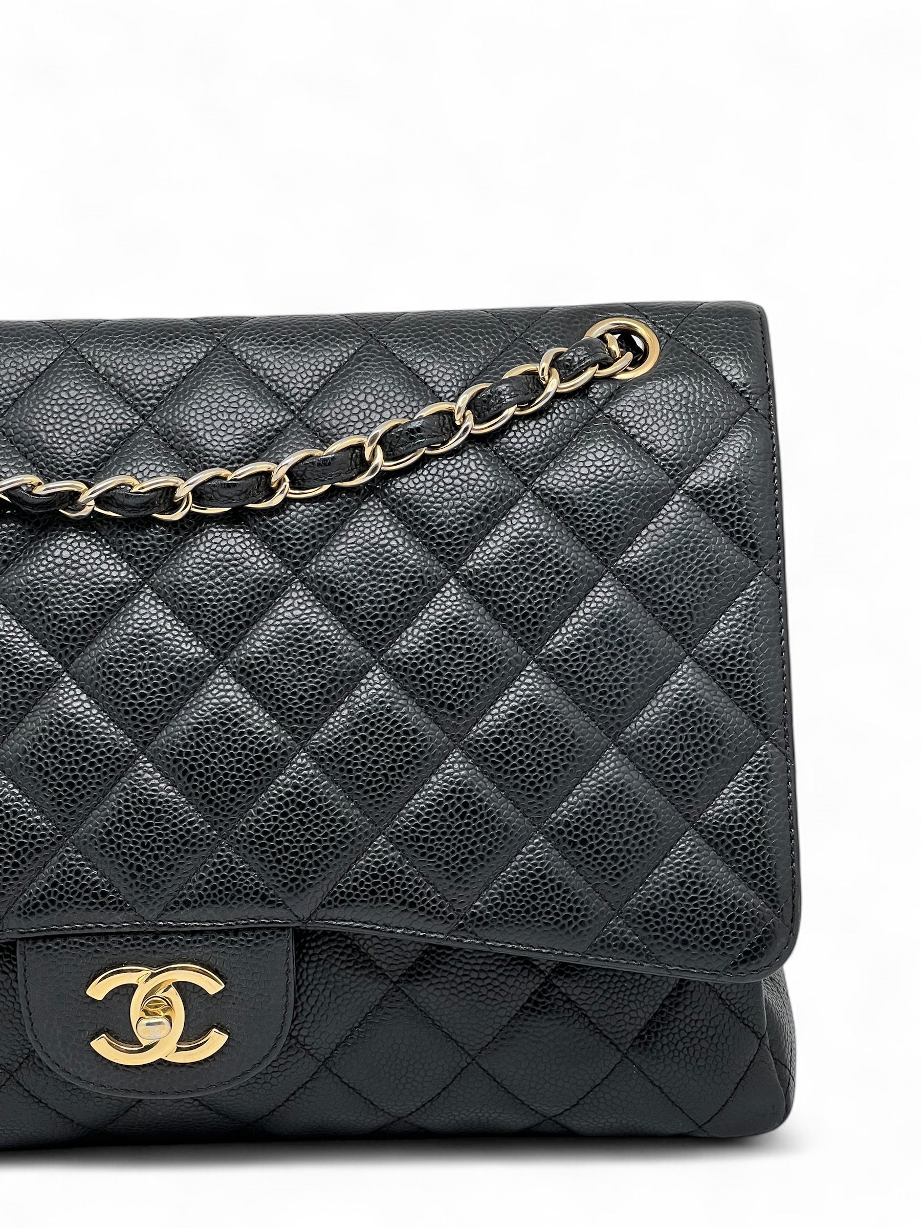 Chanel - Maxi Jumbo Tasche aus Kaviarleder