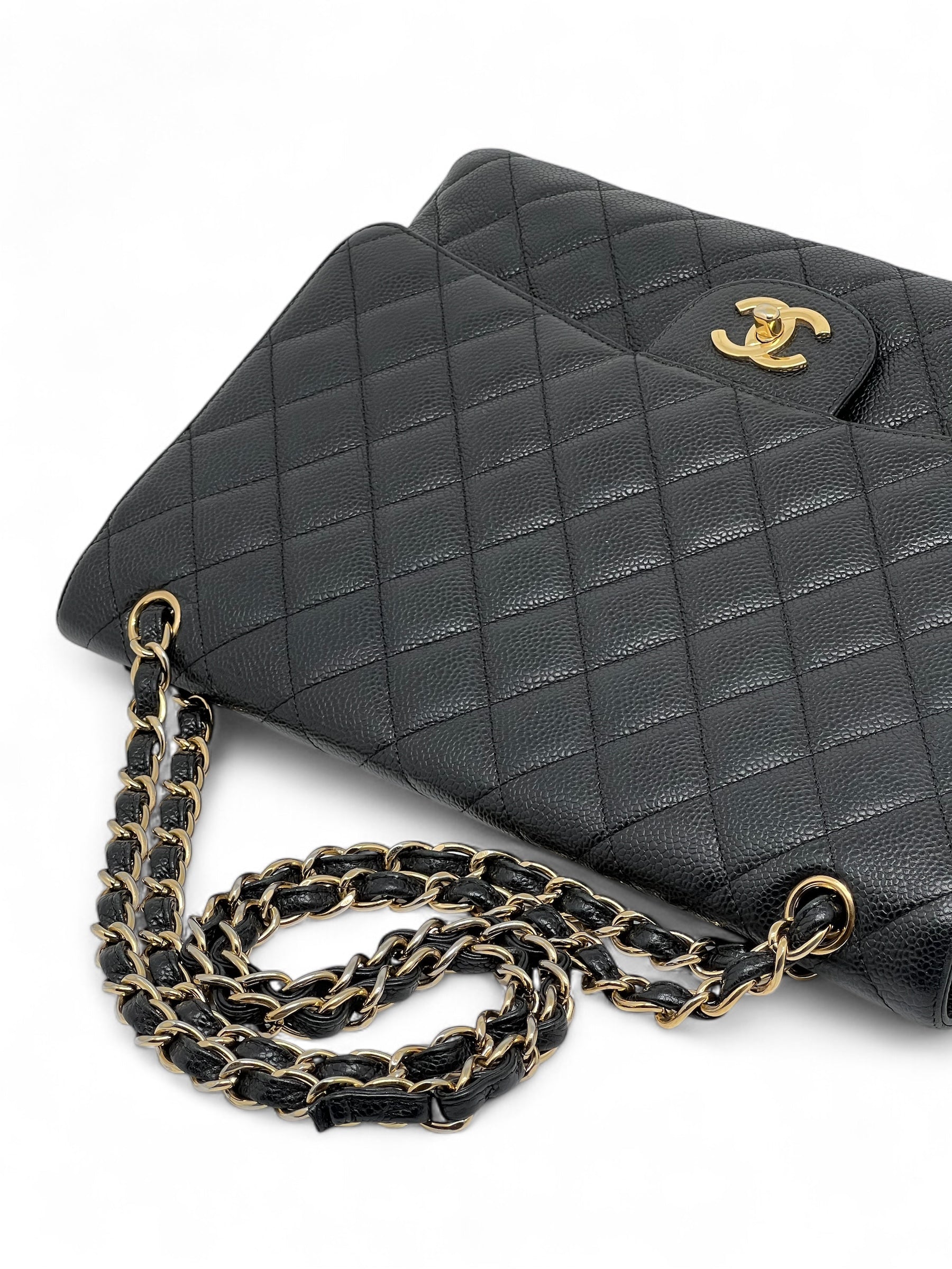 Chanel - Maxi Jumbo Tasche aus Kaviarleder