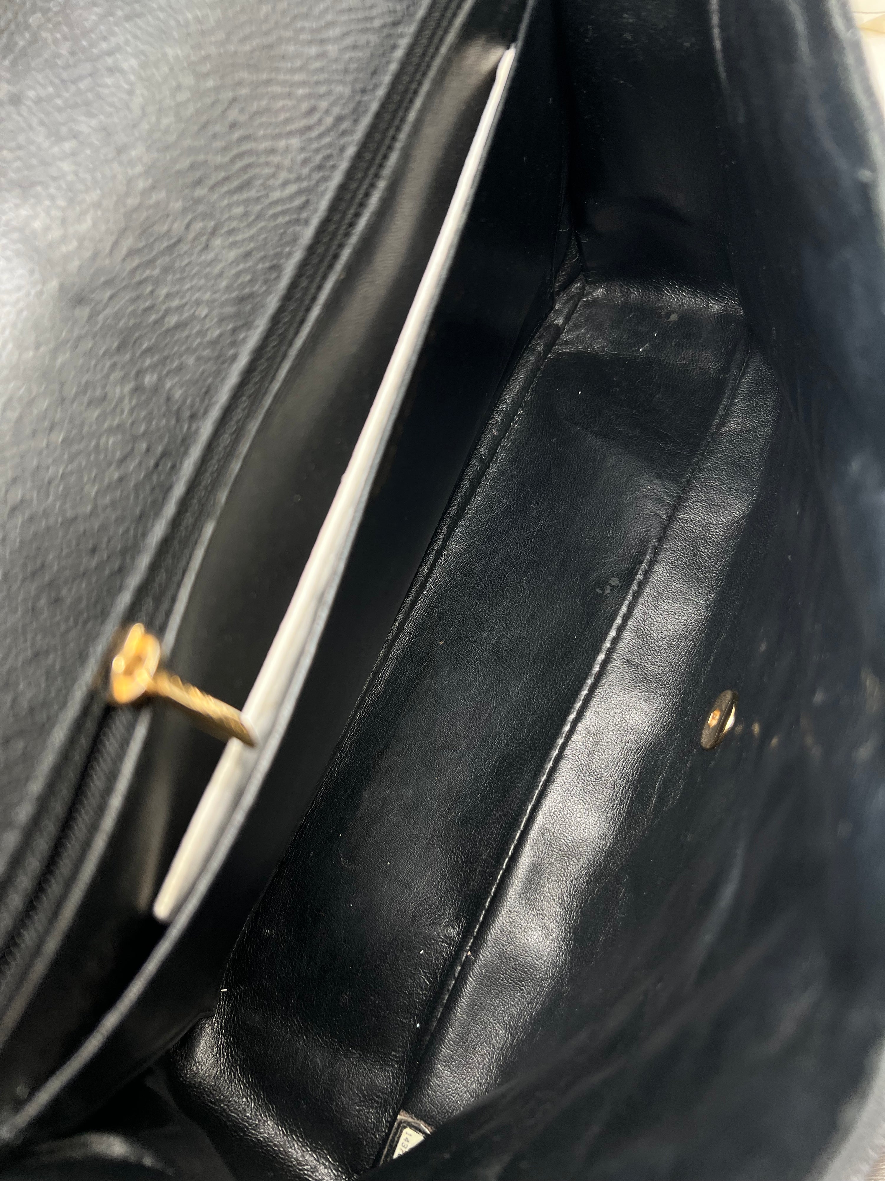 Chanel - Maxi Jumbo Tasche aus Kaviarleder