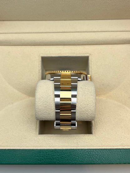 Rolex - Montre Submariner Oystersteel