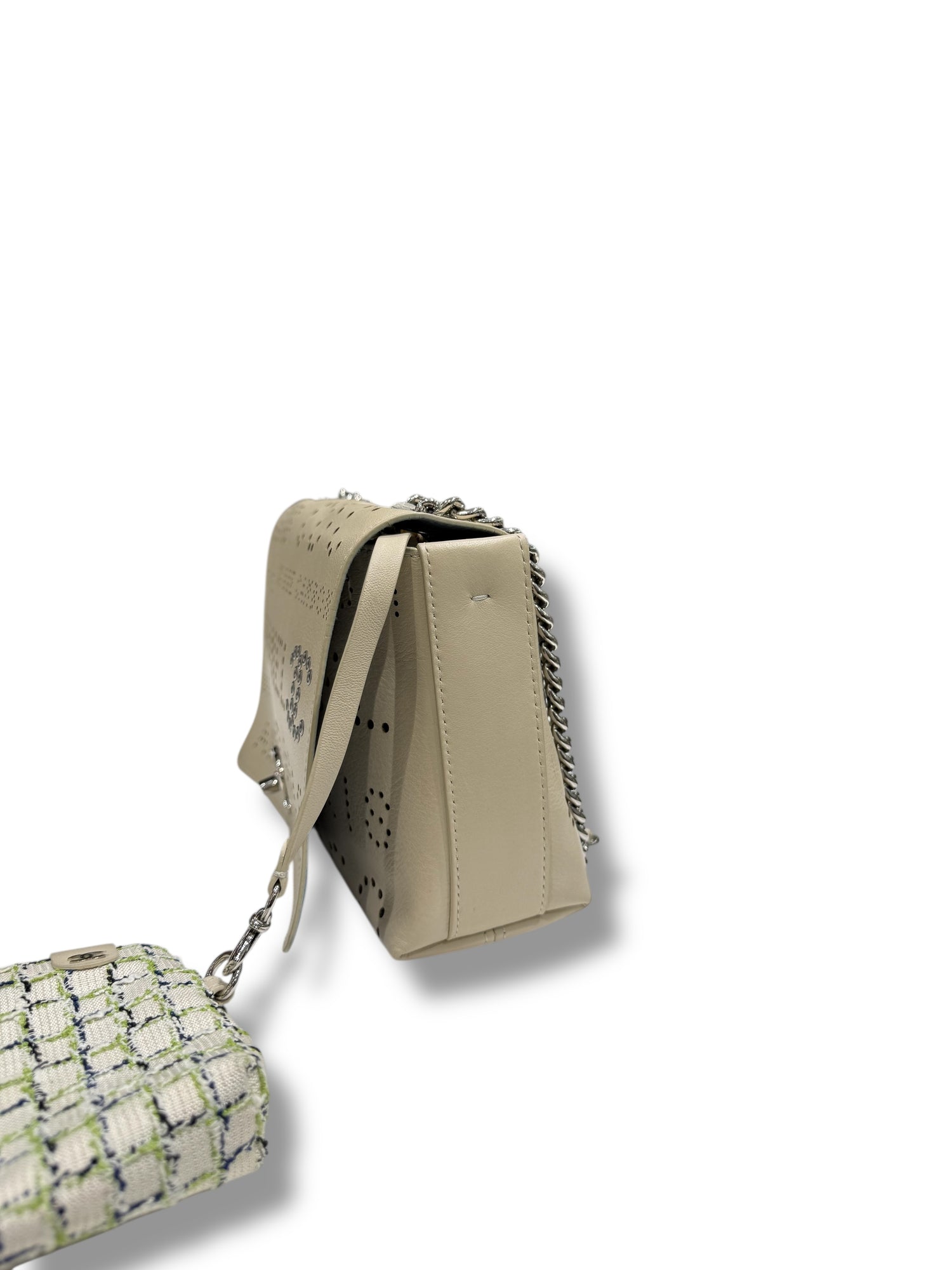 Chanel - Sac mademoiselle perforé écru