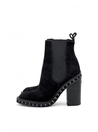 Chanel - Suede Ankle Boots T35