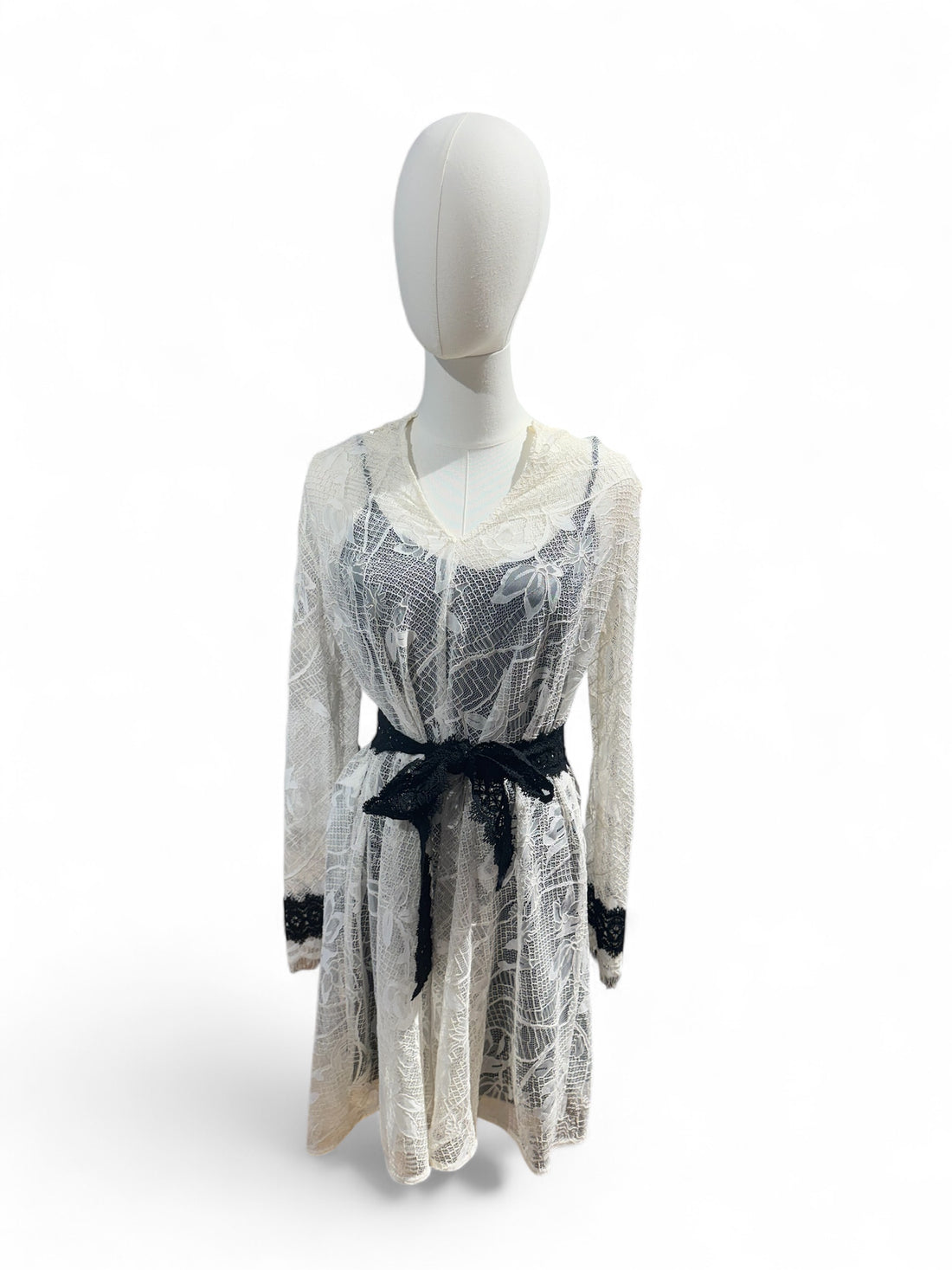 Maje - Robe dentelle noir et blanc T1