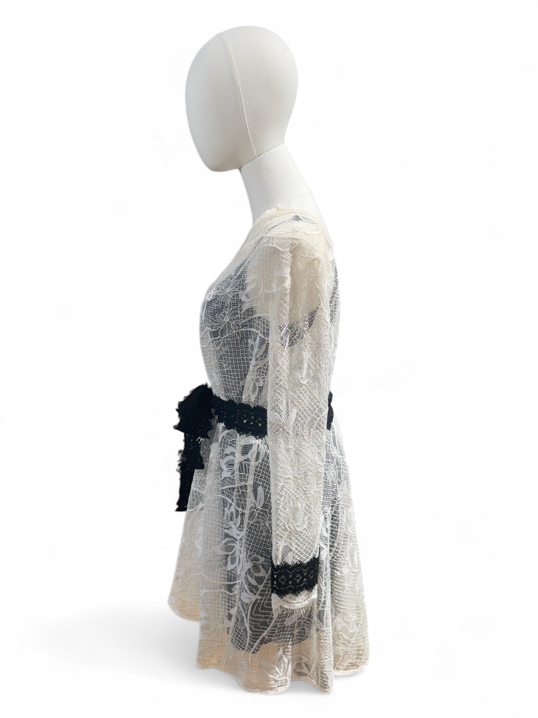 Maje - Robe dentelle noir et blanc T1